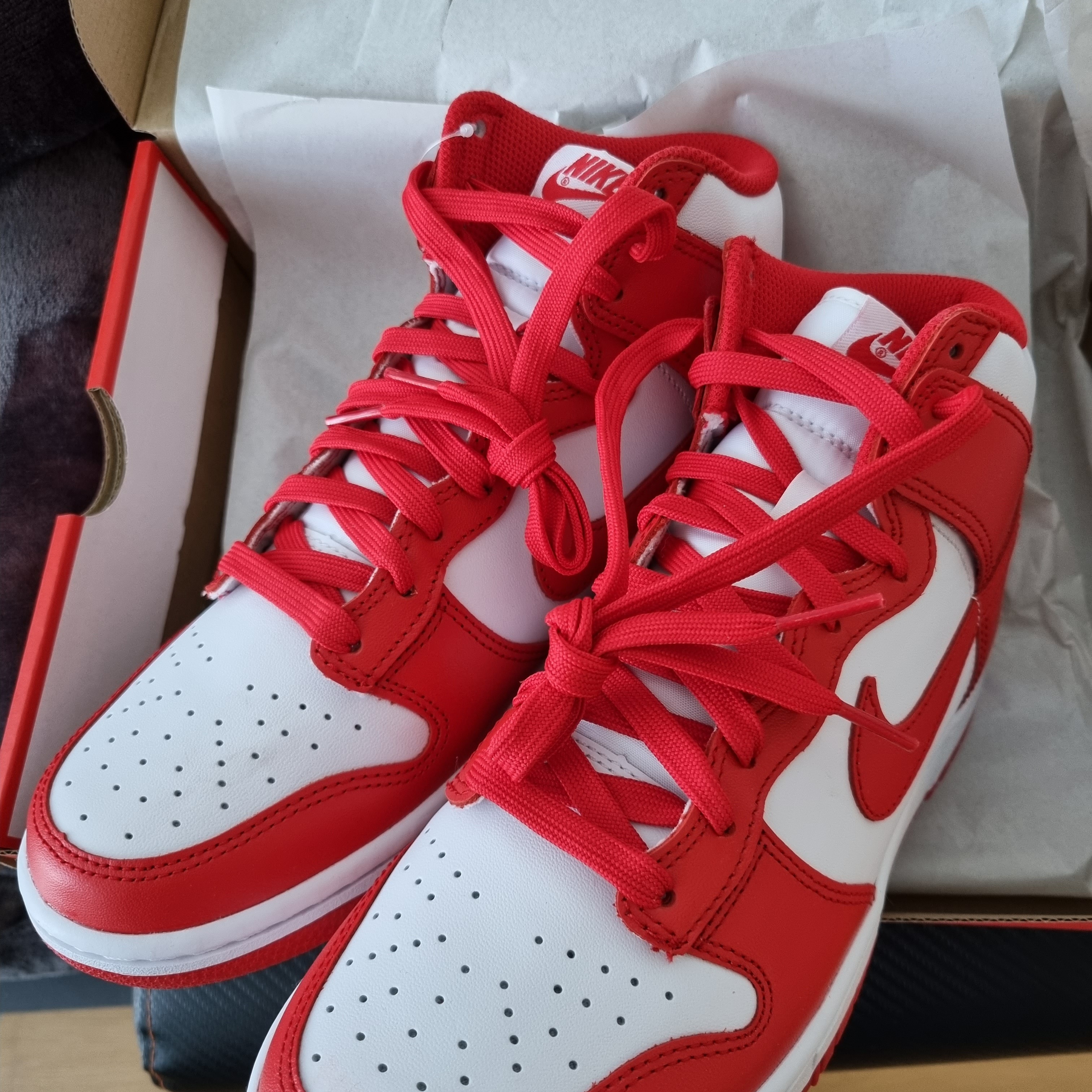 Nike Dunk High Retro Championship White and Red 착용 스타일 - 2