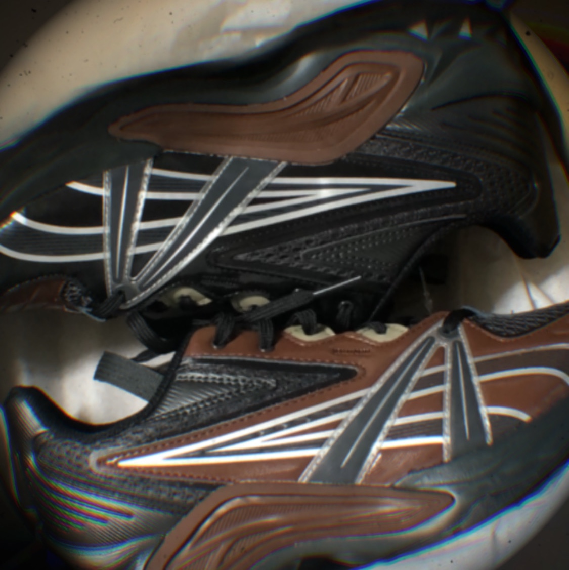 Asics HN2-S Protoblast Chocolate Brown 착용 스타일