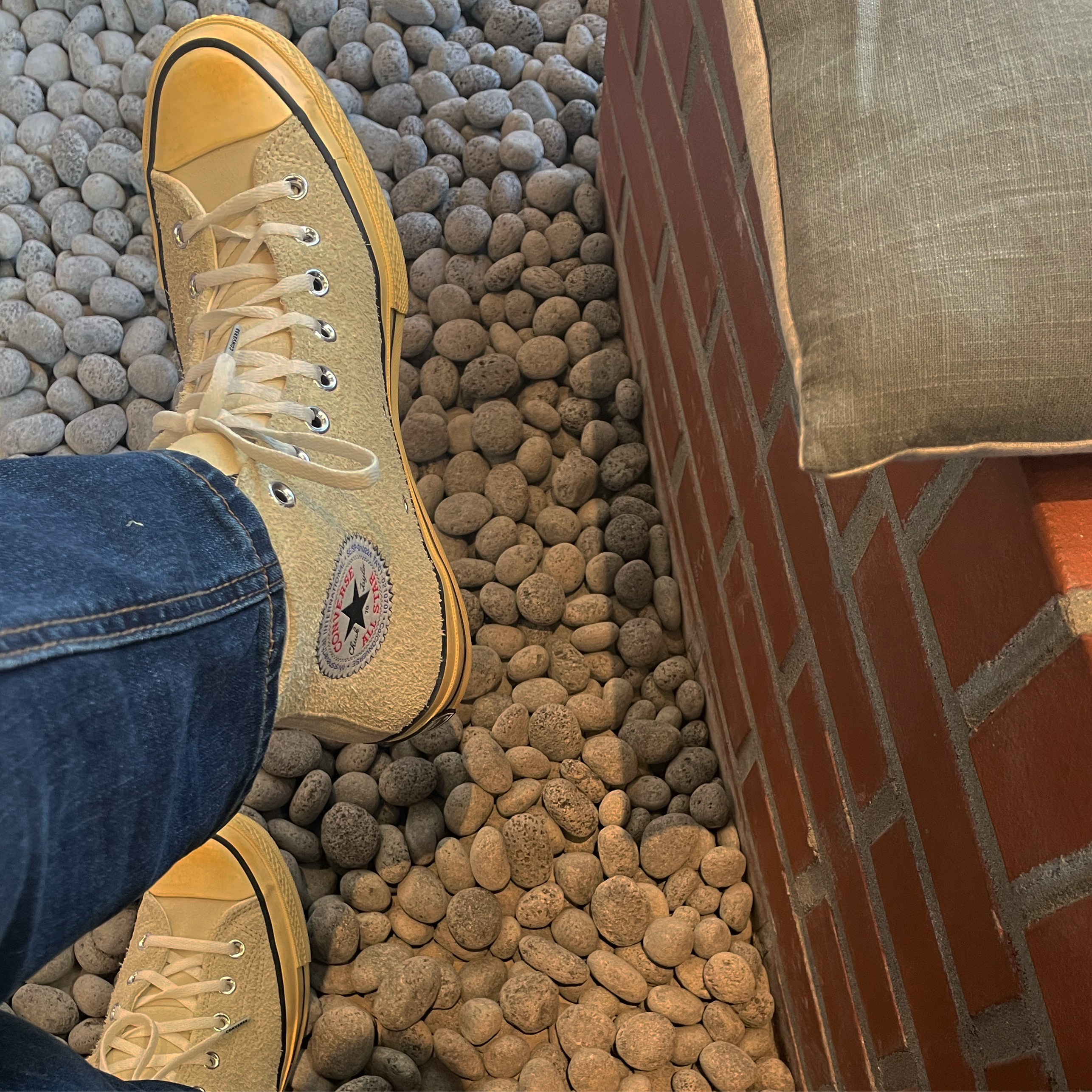 Converse x Thisisneverthat Chuck 70 High Lemon Icing 착용 스타일 - 2