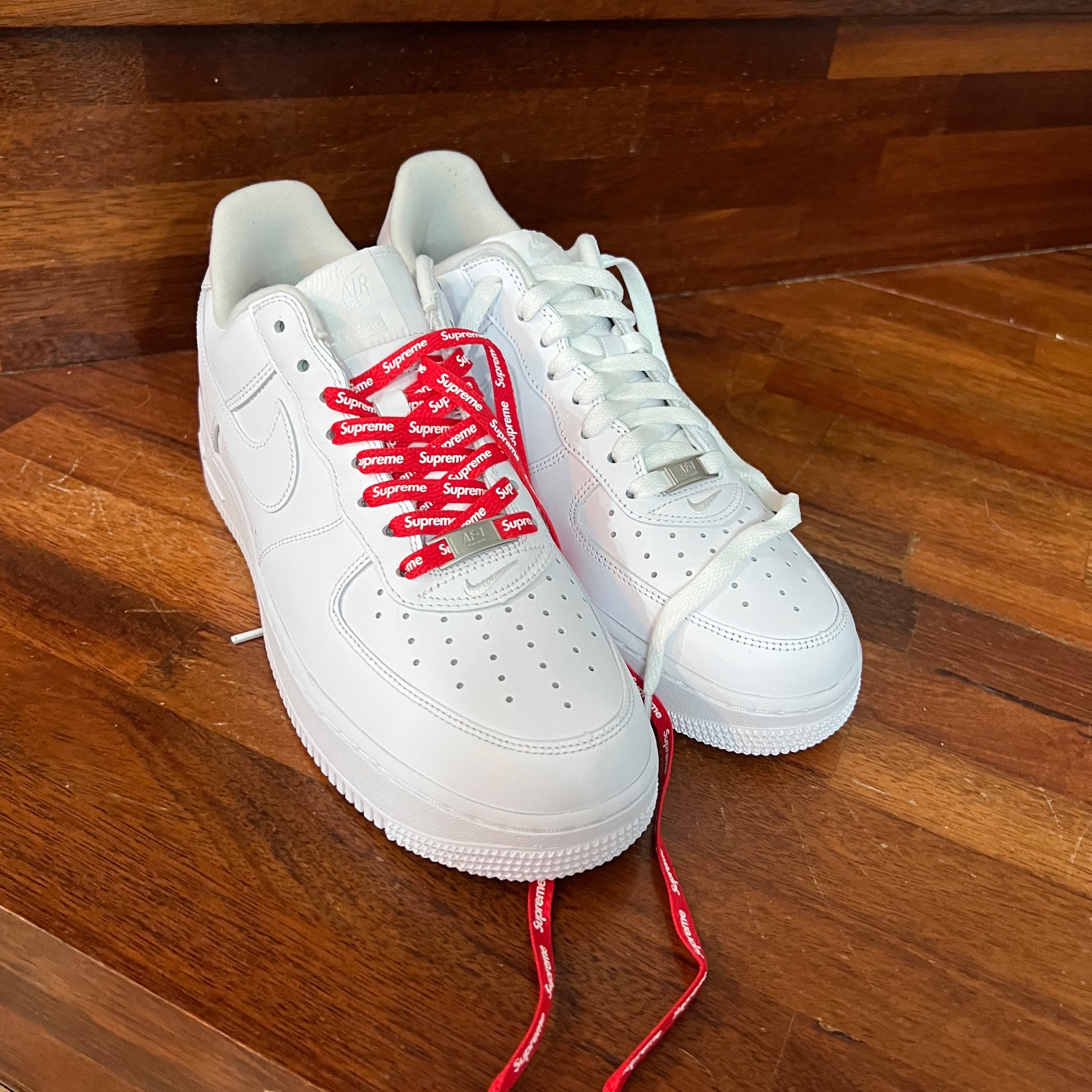 Nike x Supreme Air Force 1 Low White 착용 스타일 - 3