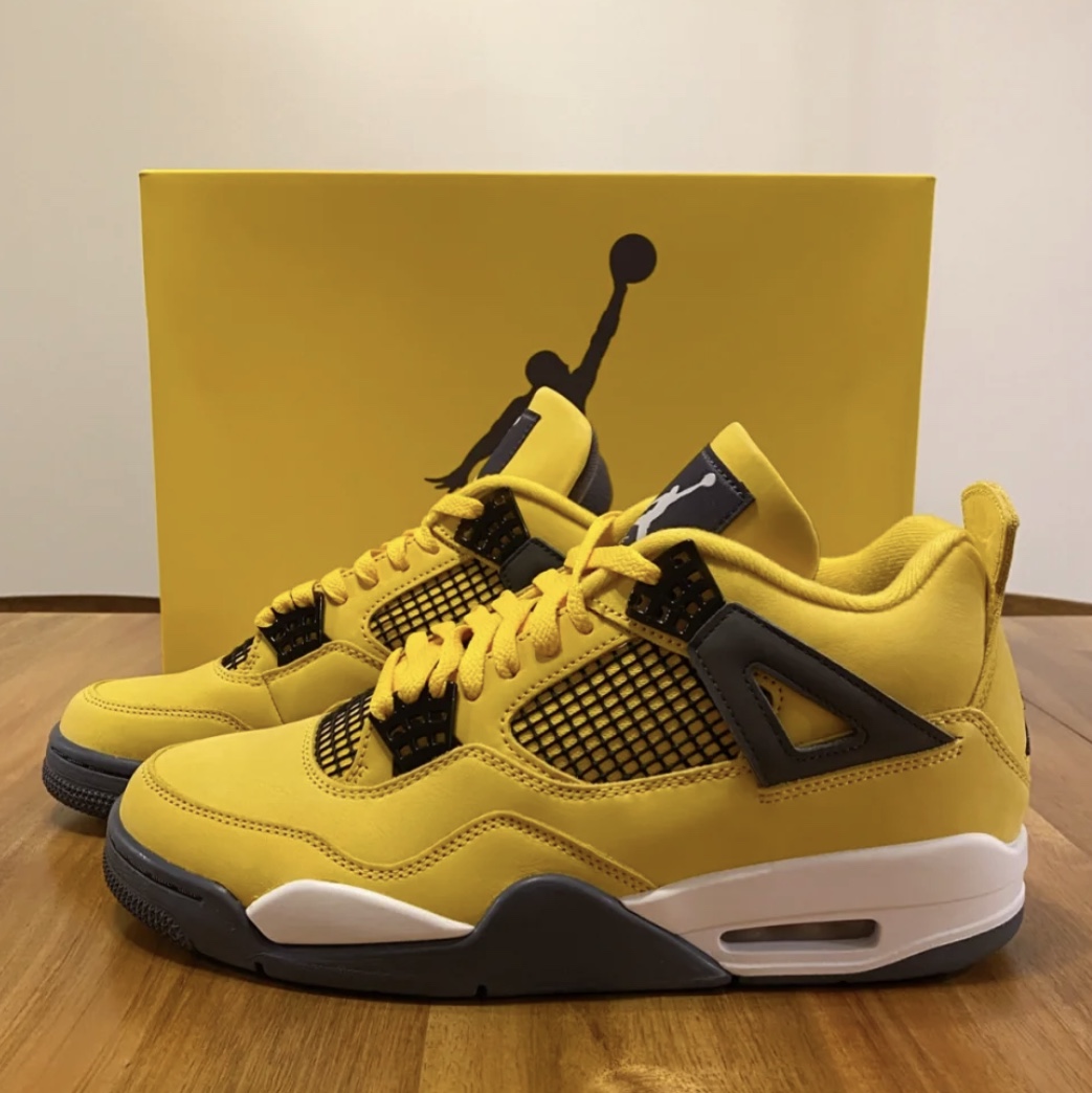 Jordan 4 Retro Lightning 착용 스타일 - 1