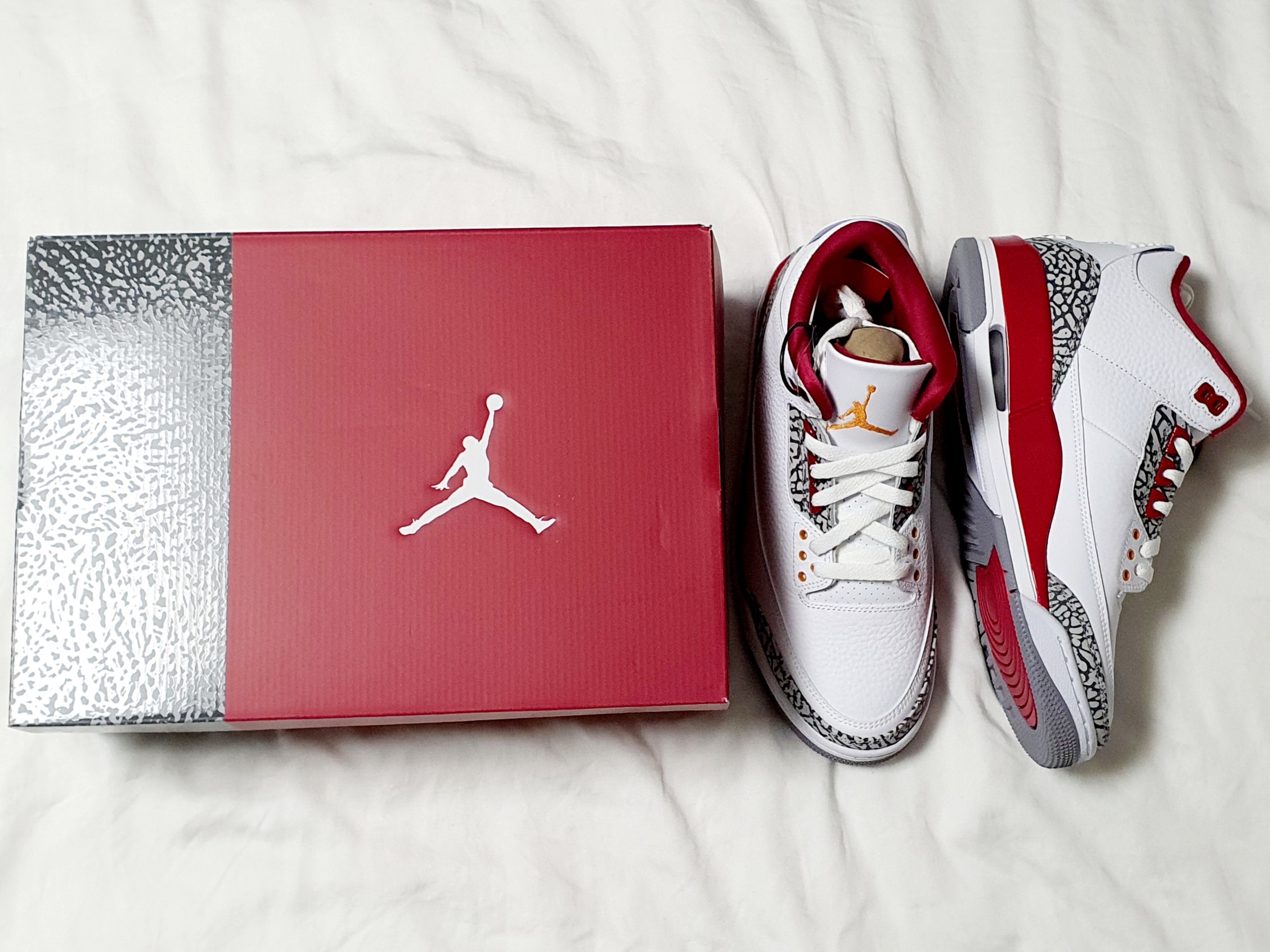 Jordan 3 Retro Cardinal Red 착용 스타일 - 5