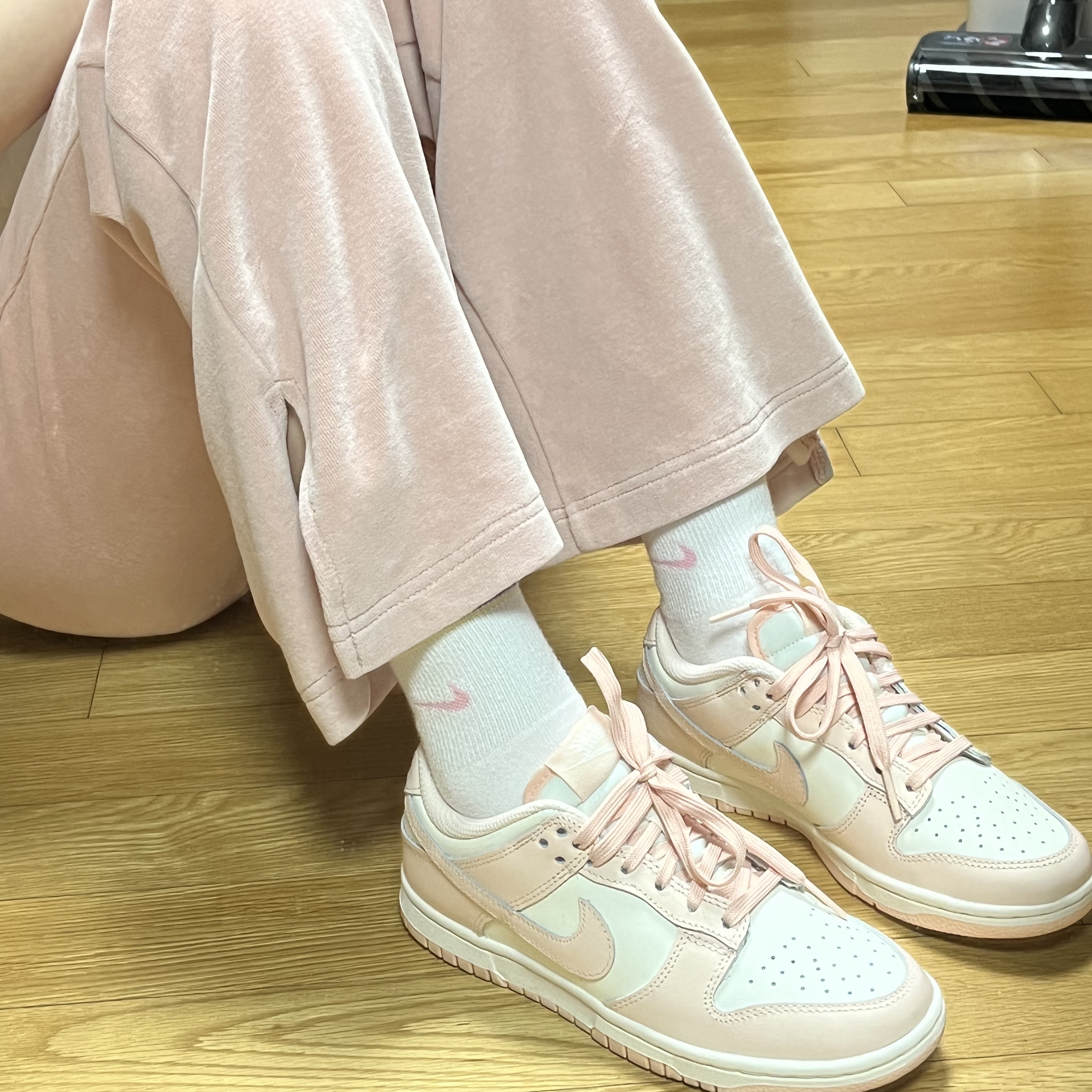 (W) Nike Dunk Low Orange Pearl 착용 스타일