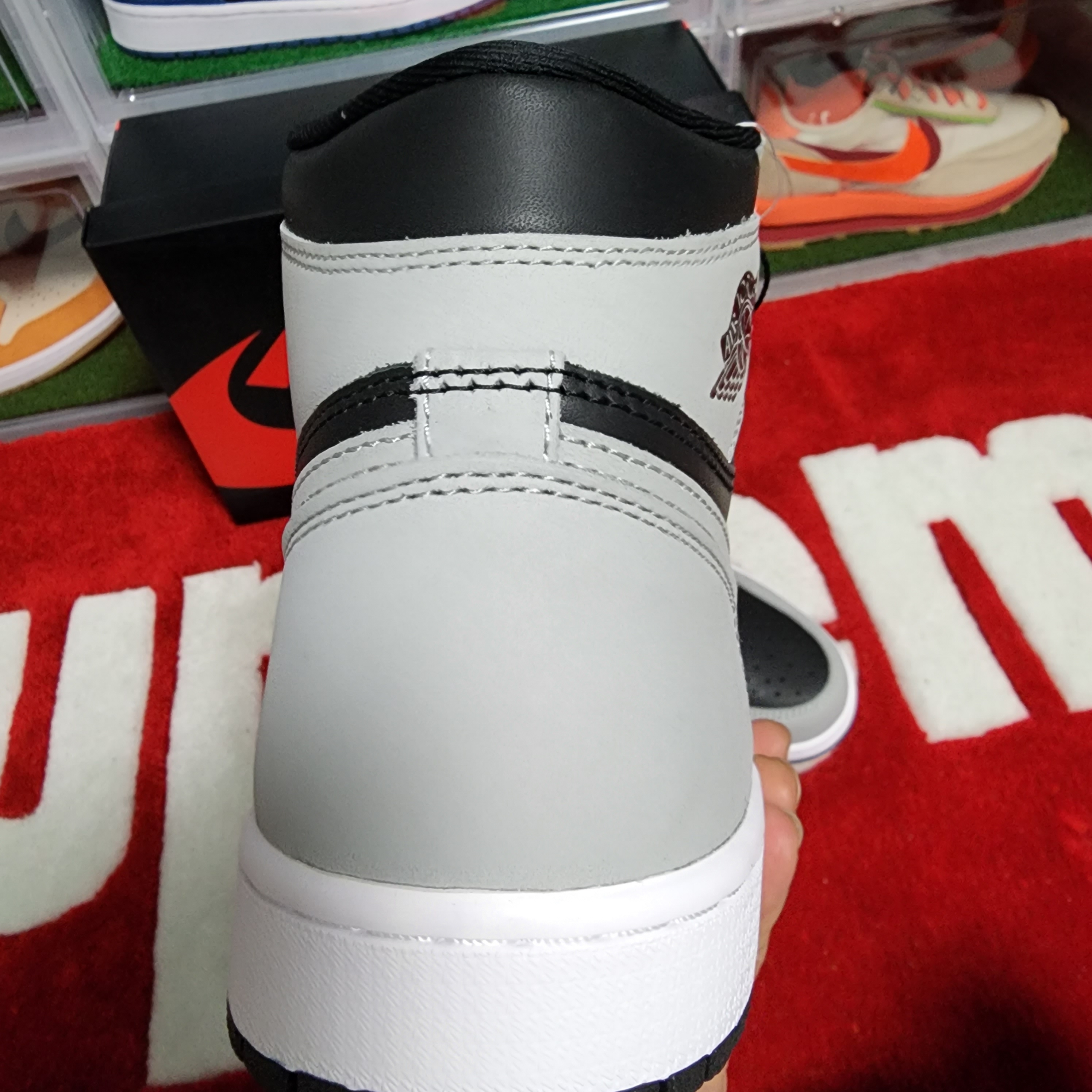 Jordan 1 Retro High OG Shadow 2.0 착용 스타일 - 4