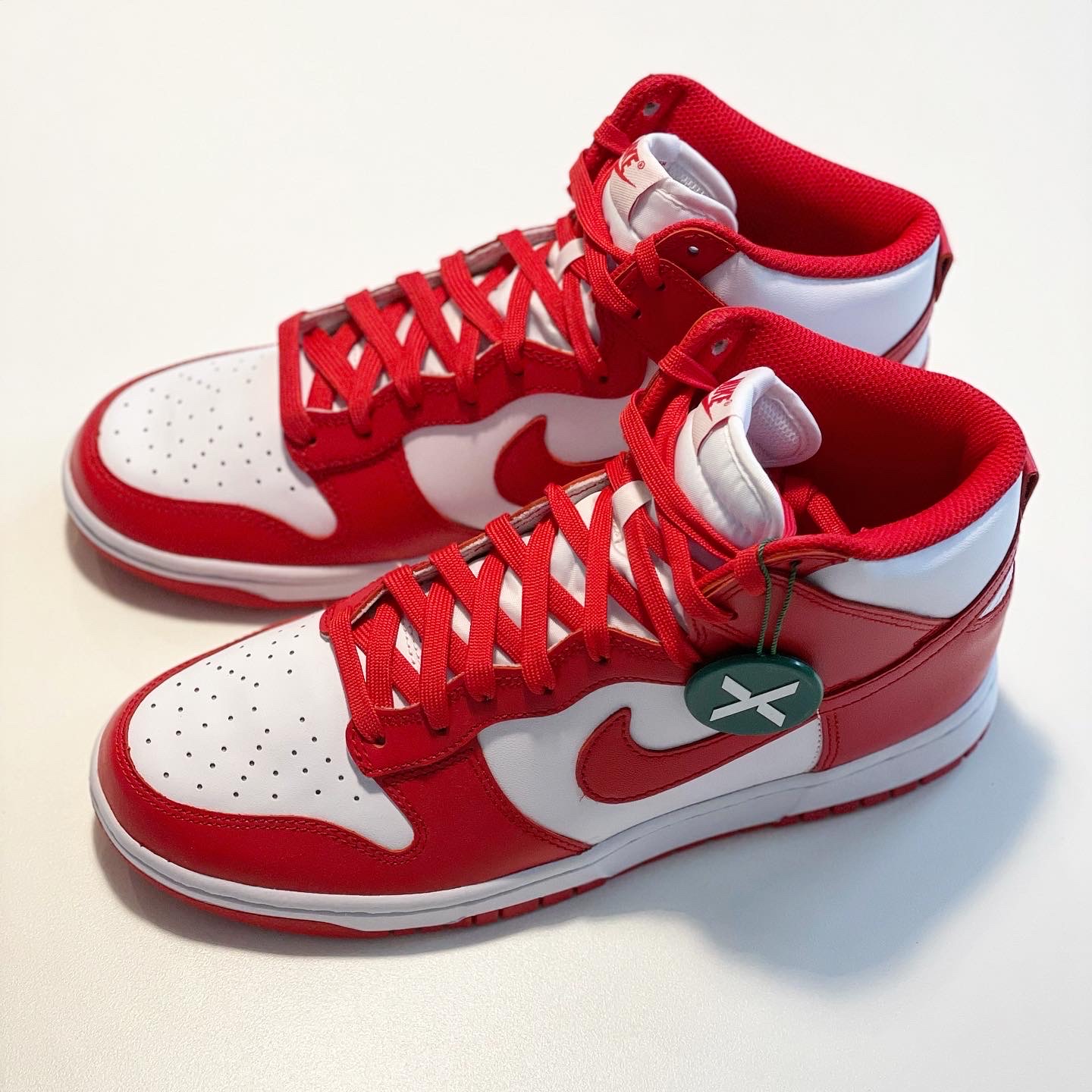 Nike Dunk High Retro Championship White and Red 착용 스타일 - 1