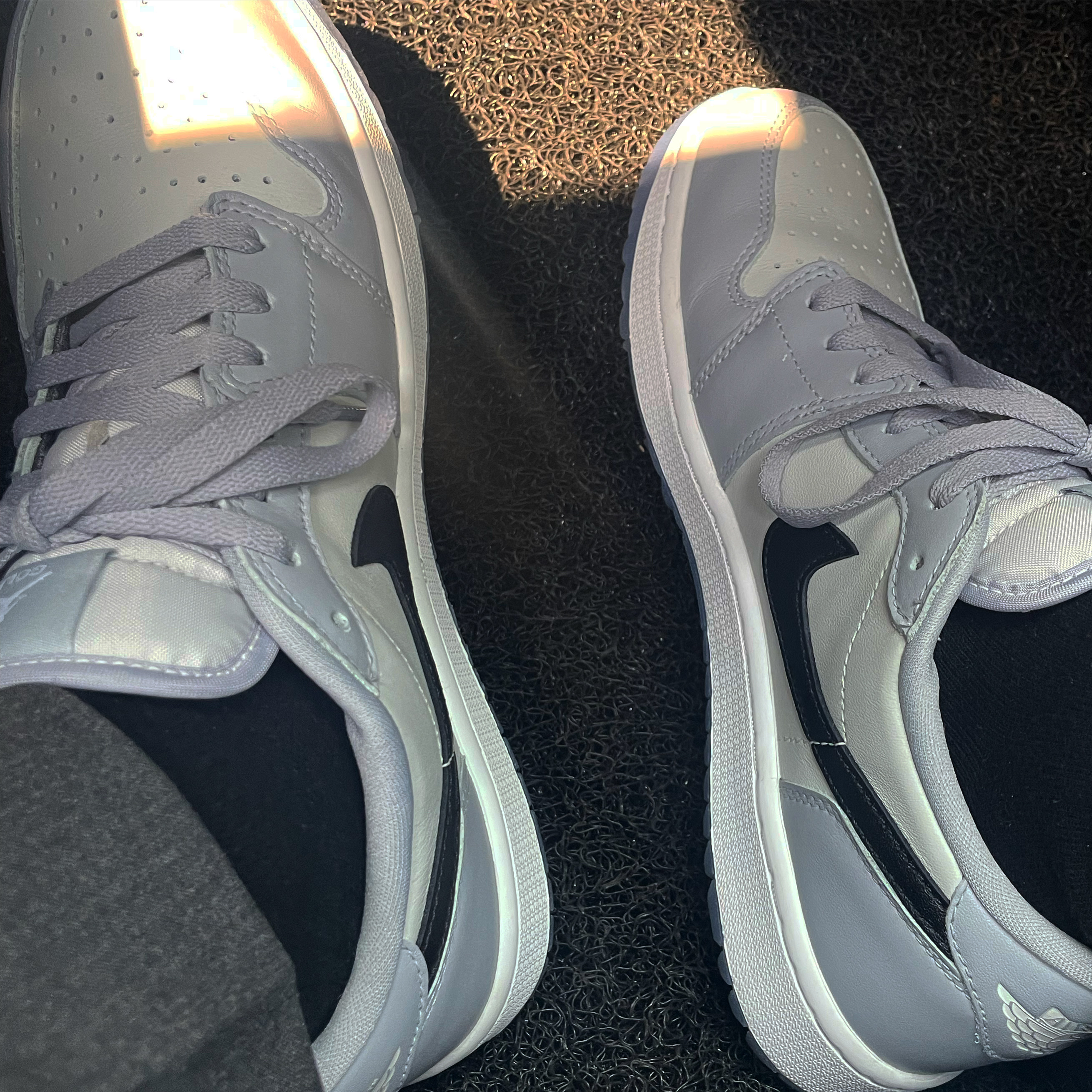 Jordan 1 Low Golf Wolf Grey 착용 스타일