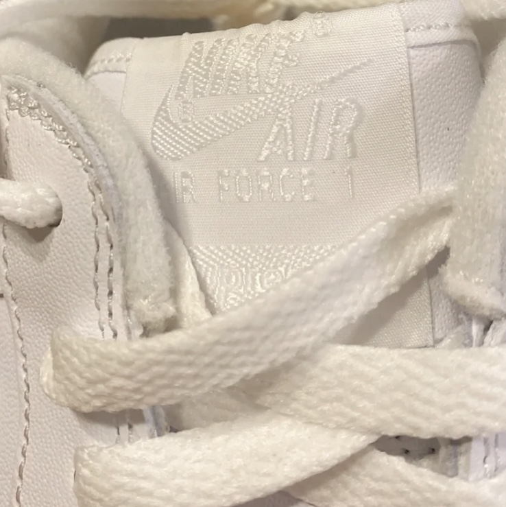 Nike x Supreme Air Force 1 Low White 착용 스타일 - 5