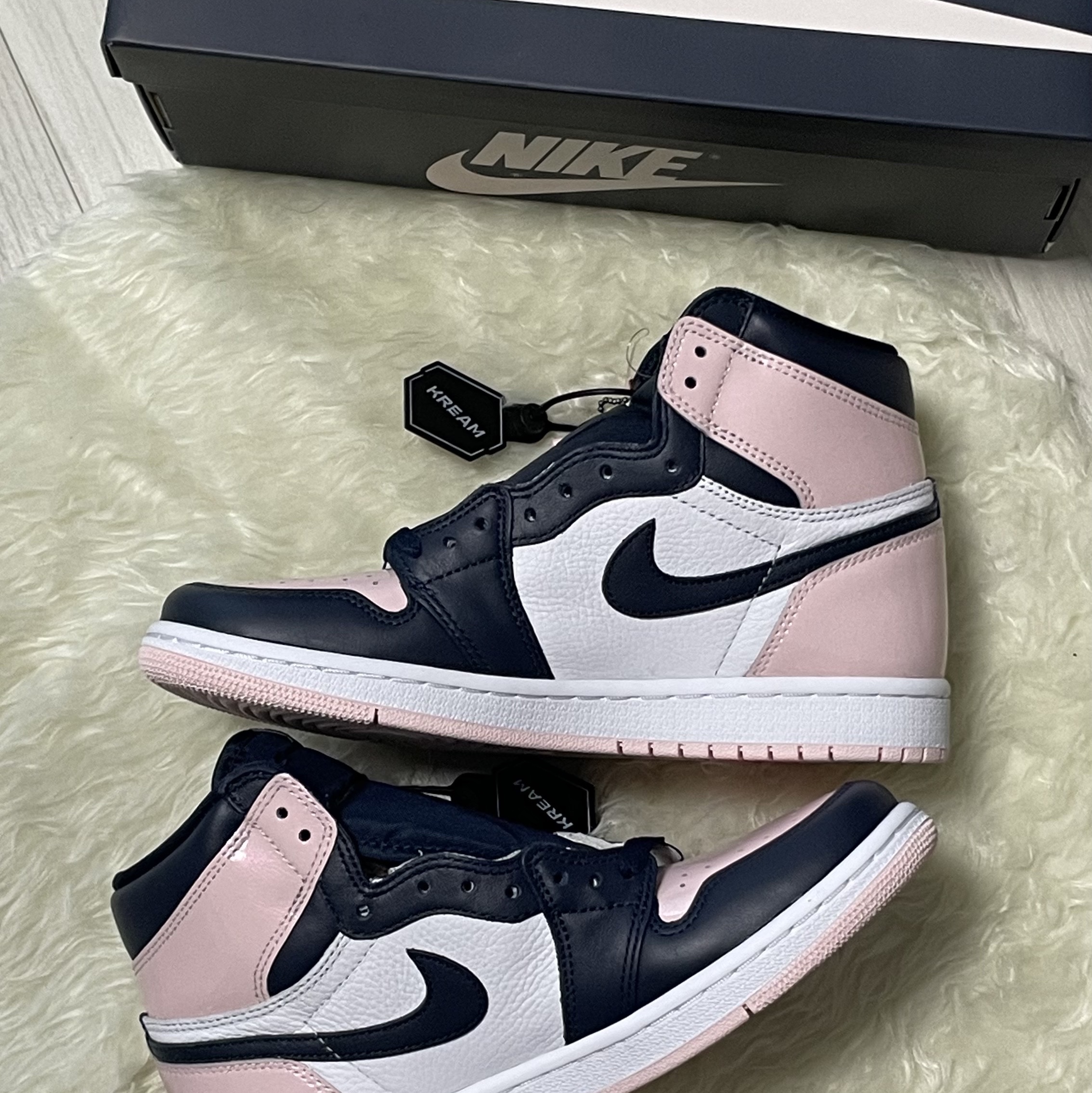 (W) Jordan 1 Retro High OG Atmosphere 착용 스타일