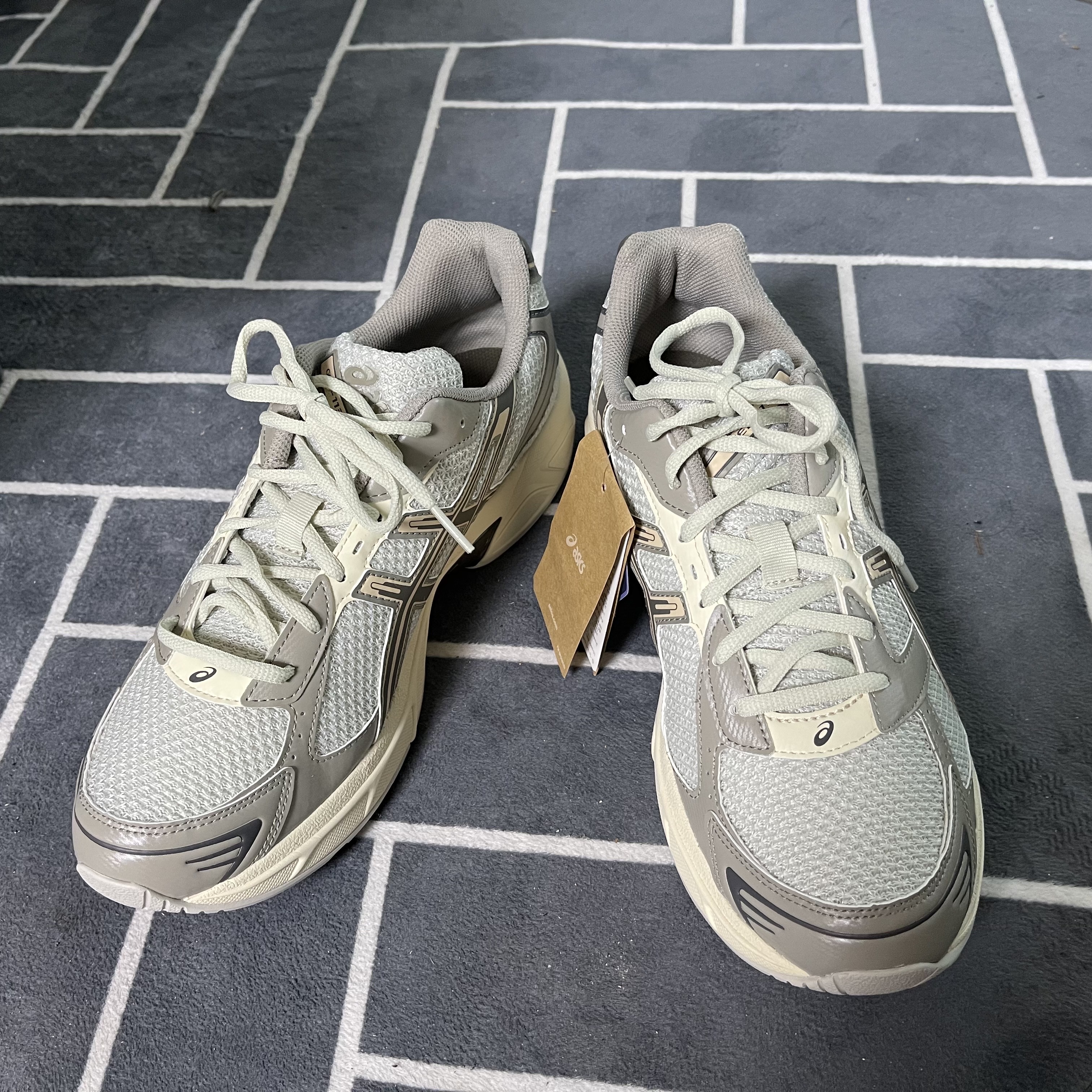 Asics x I4P Gel-1130 Glacier Grey Mink 착용 스타일