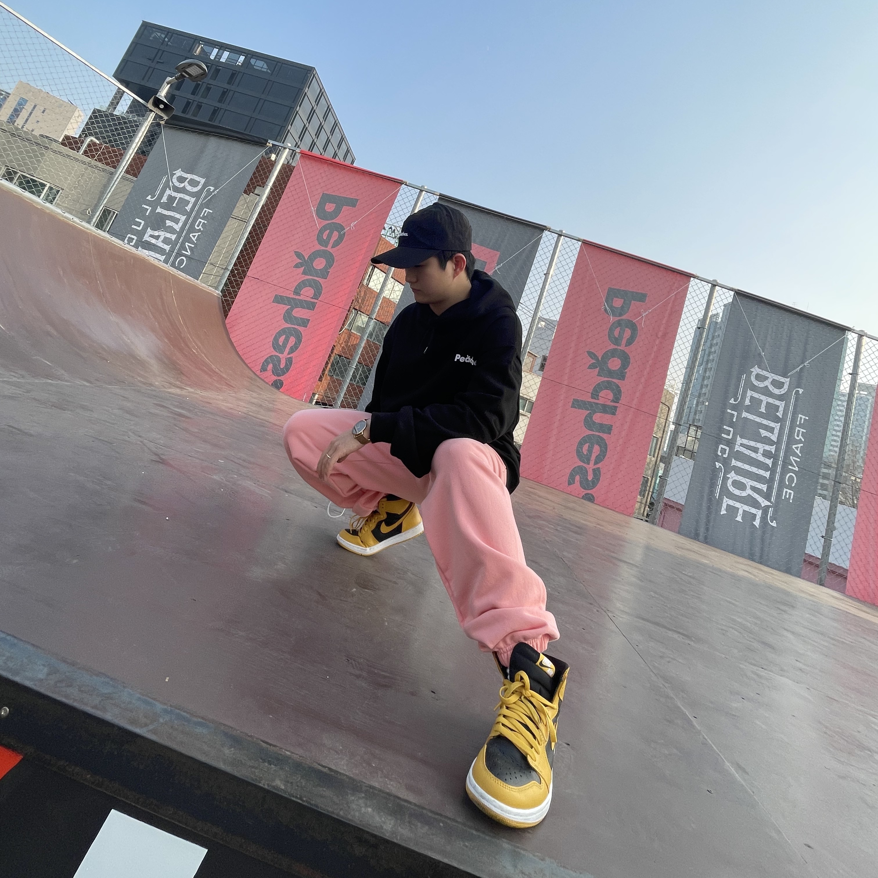 Jordan 1 Retro High OG Pollen 착용 스타일