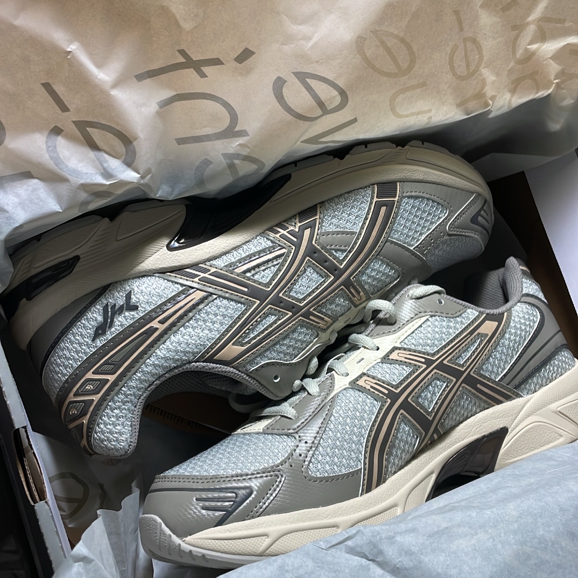 Asics x I4P Gel-1130 Glacier Grey Mink 착용 스타일