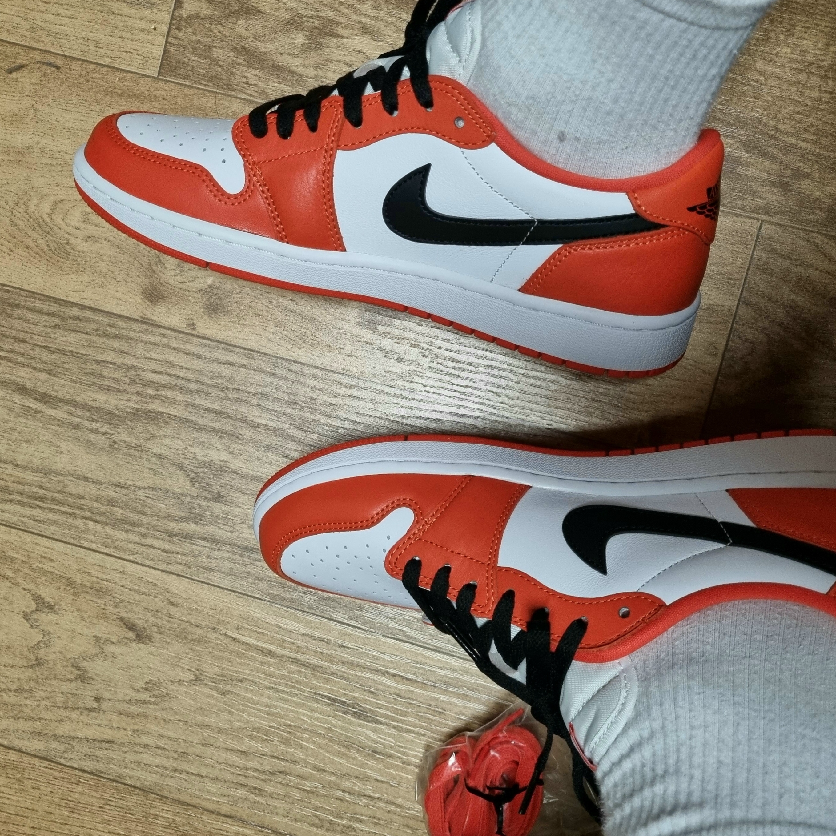 (W) Jordan 1 Low OG Starfish, Jordan 1 Low OG Starfish 착용 스타일