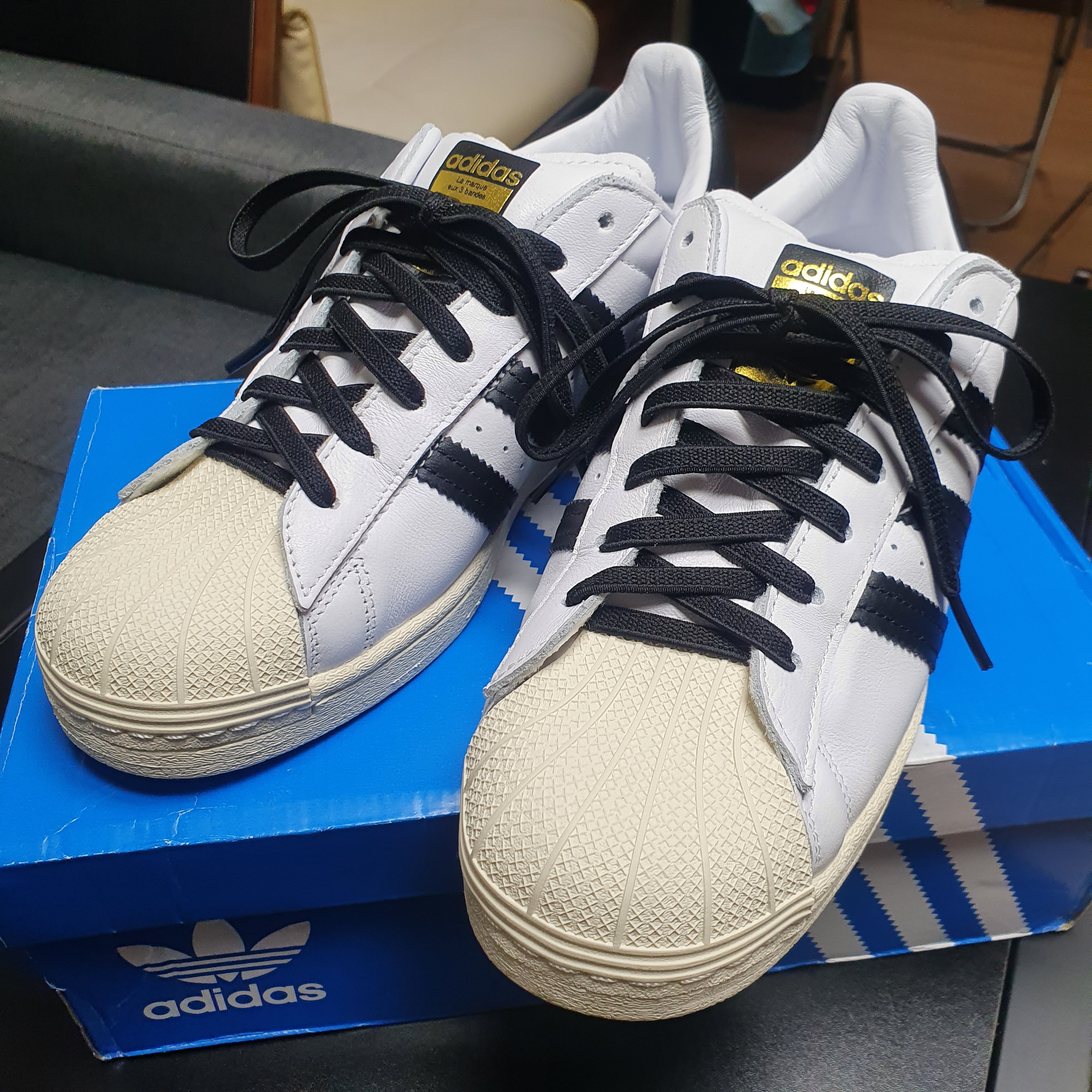 Adidas Superstar Laceless Cloud White 착용 스타일