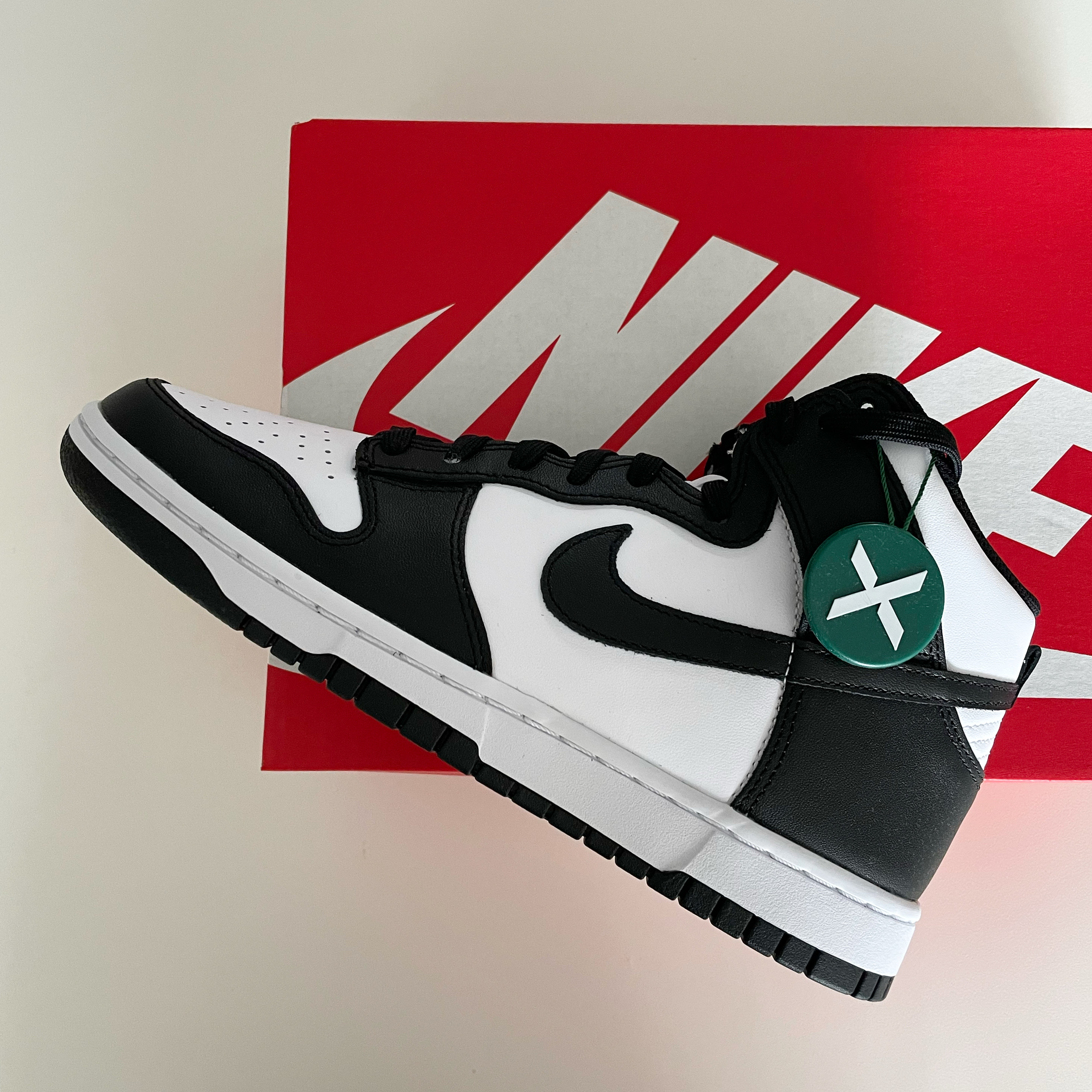 Nike Dunk High Retro Championship White 착용 스타일