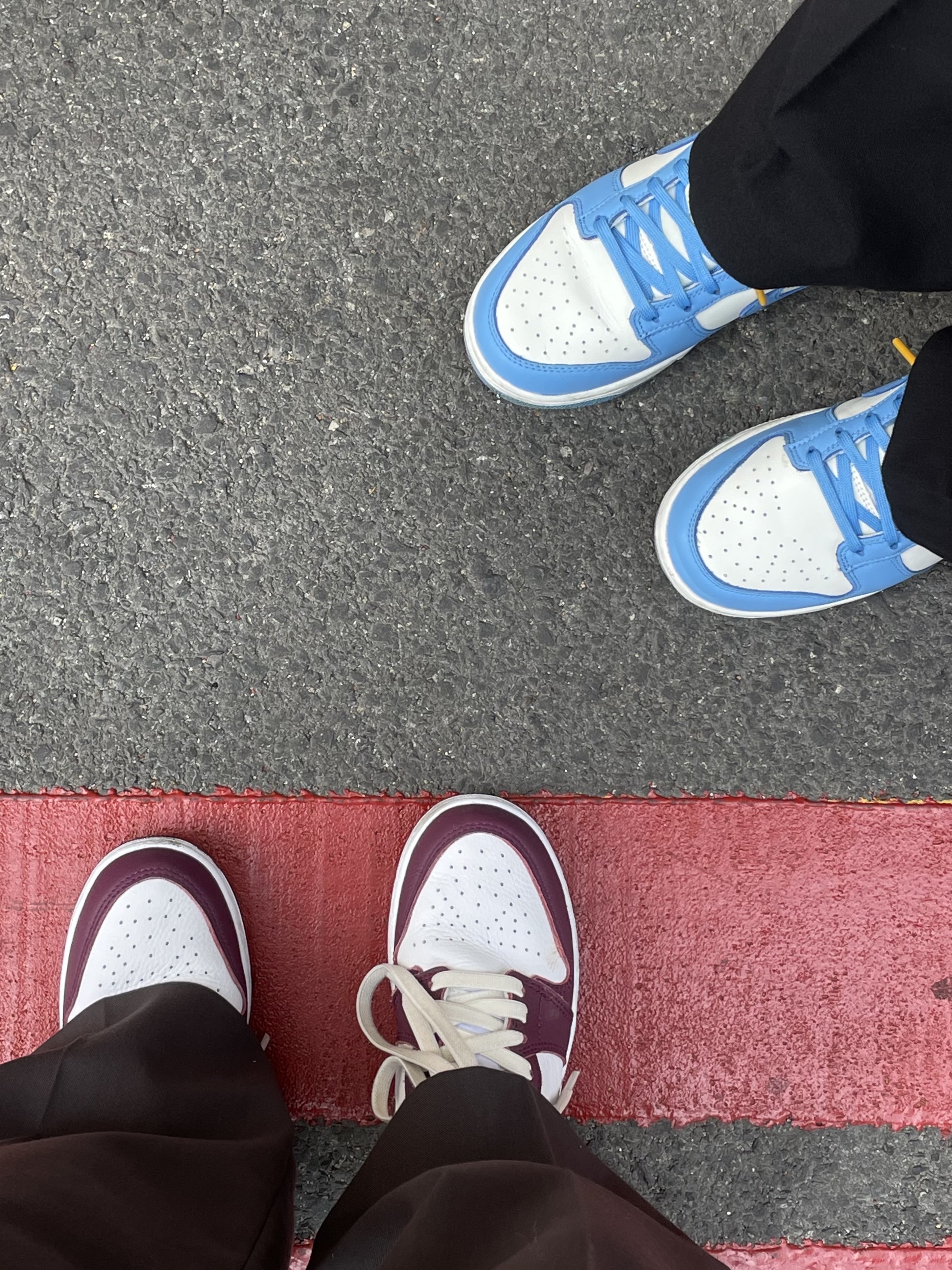 Jordan 1 Retro High OG Bordeaux, (W) Nike Dunk Low Coast 착용 스타일