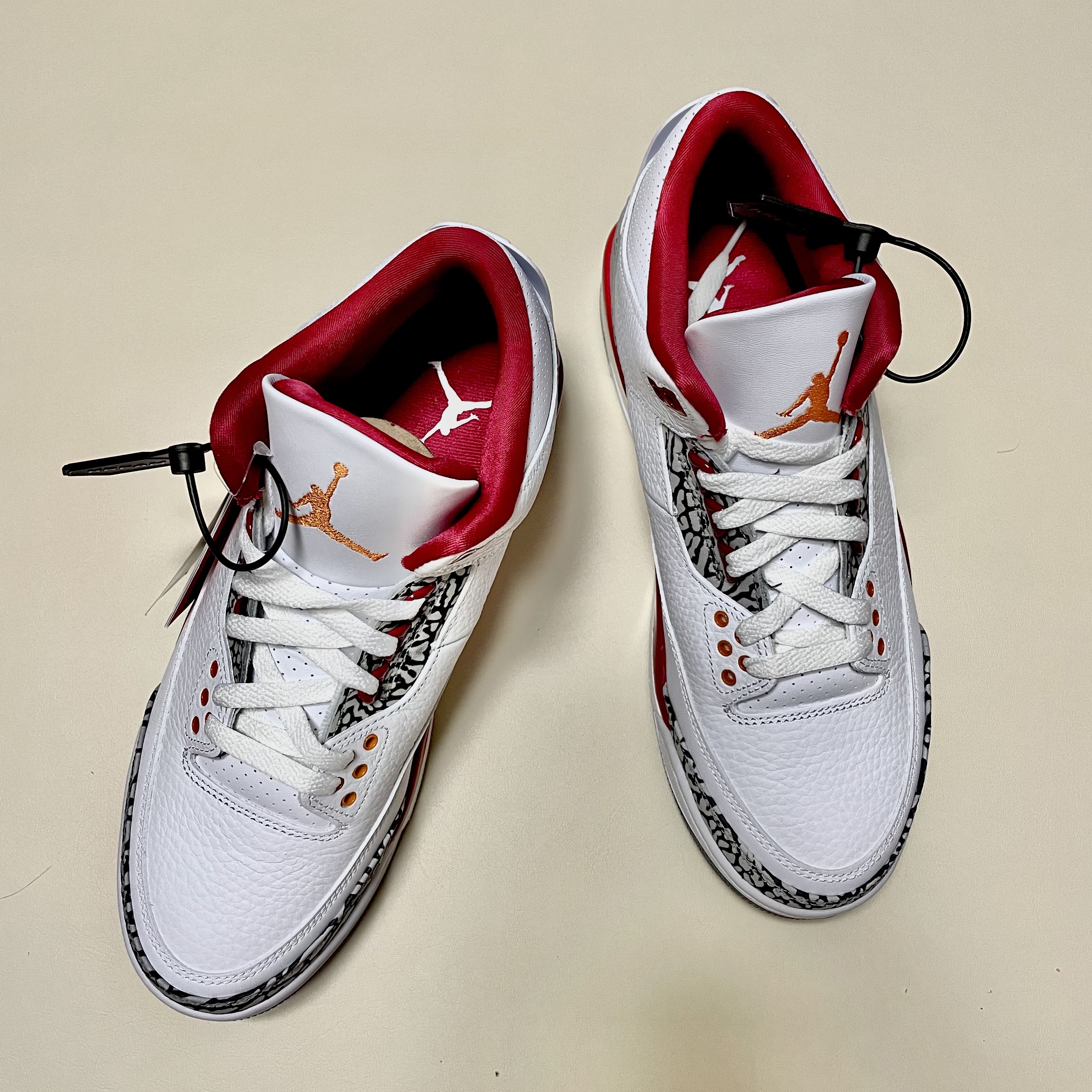 Jordan 3 Retro Cardinal Red 착용 스타일
