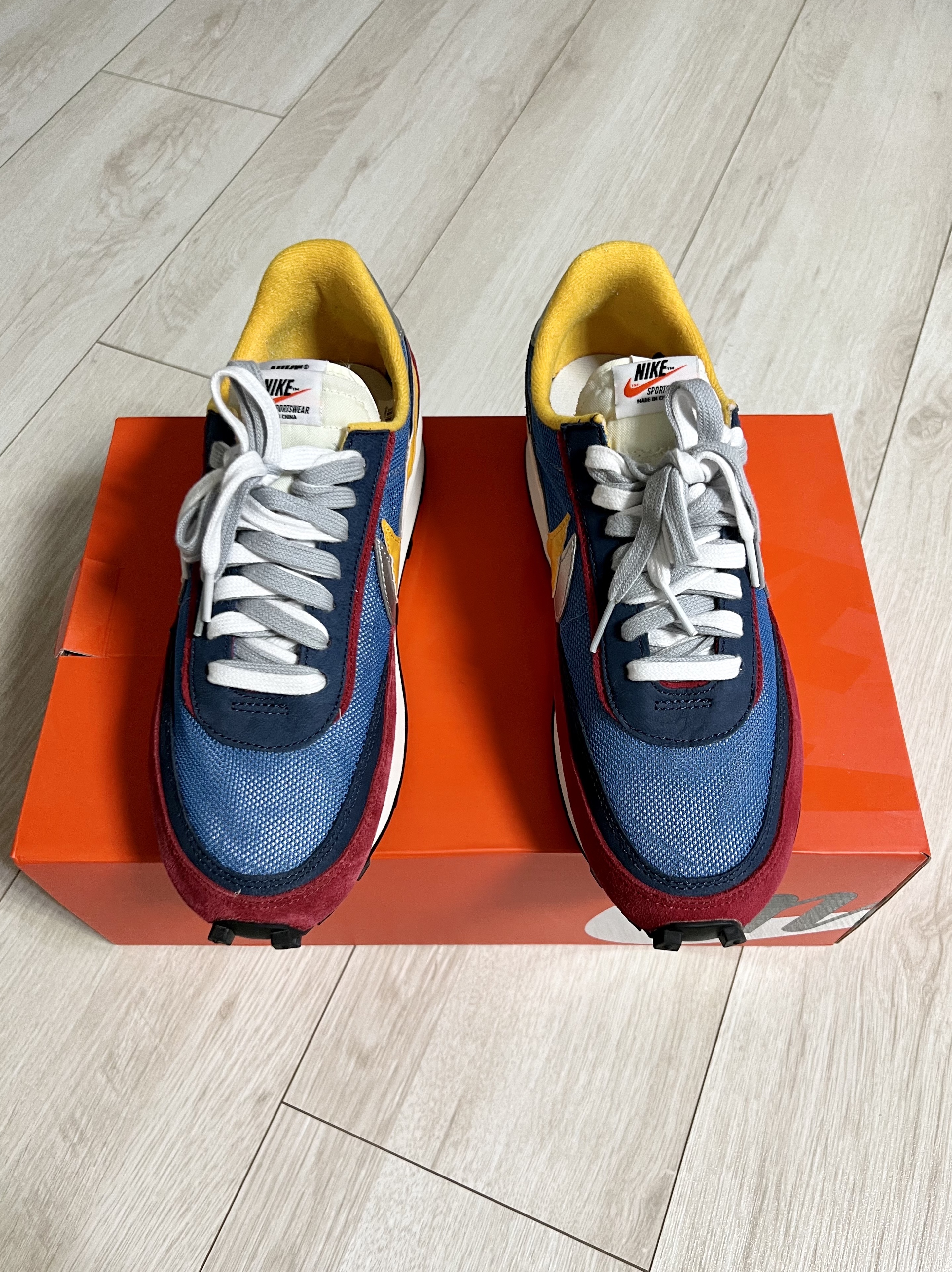 Nike x Sacai LDWaffle Blue Multi 착용 스타일 - 2