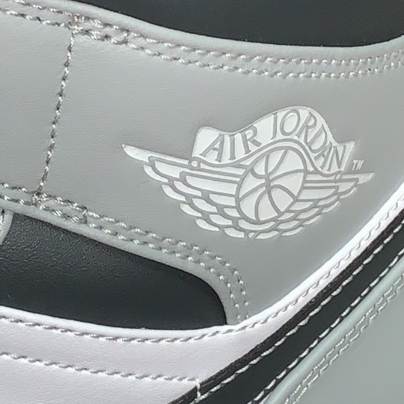 Jordan 1 Mid Light Smoke Grey Anthracite 착용 스타일 - 5