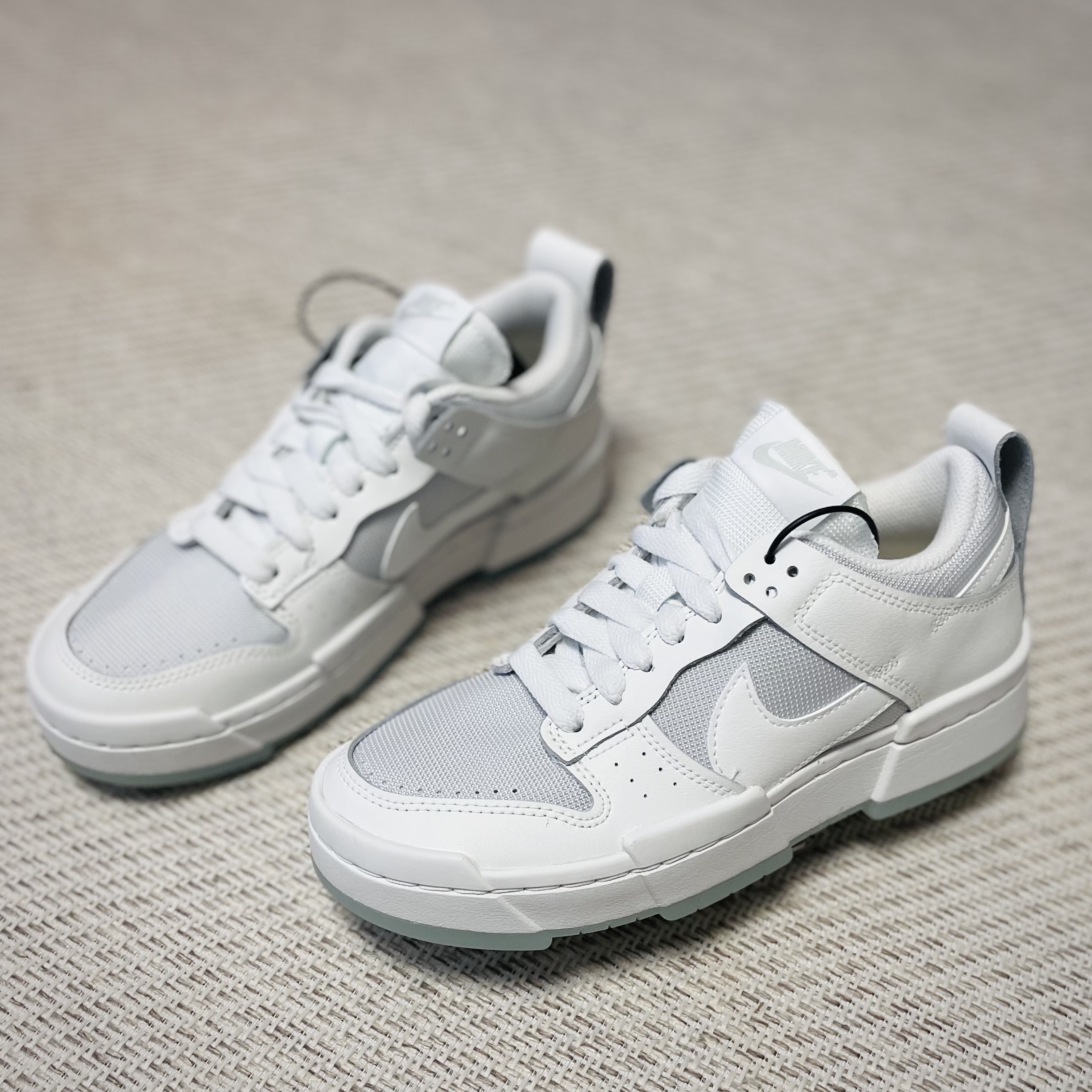 (W) Nike Dunk Low Disrupt Photon Dust 착용 스타일 - 2