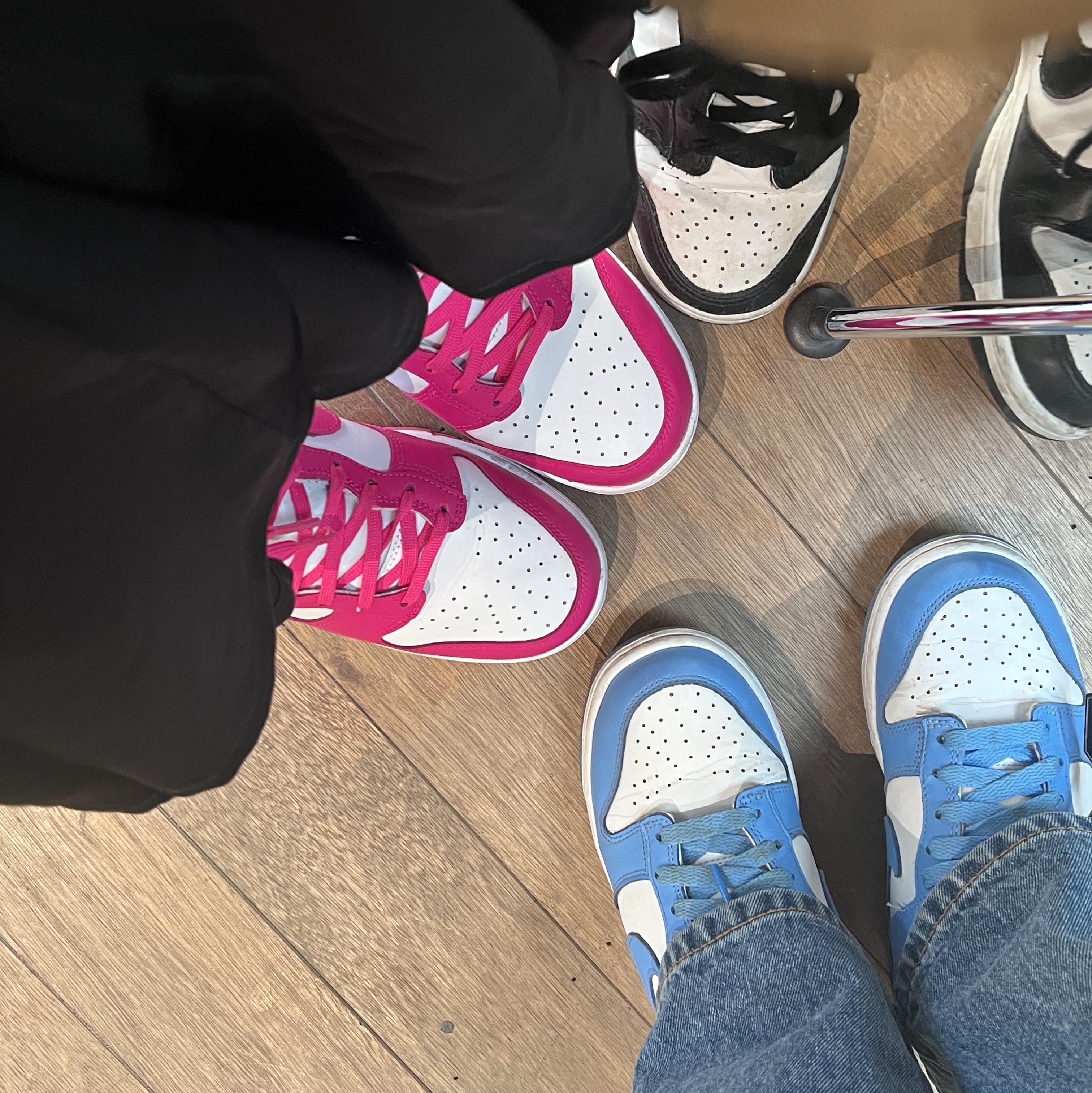 (W) Nike Dunk High Pink Prime, (W) Nike Dunk Low Black 착용 스타일