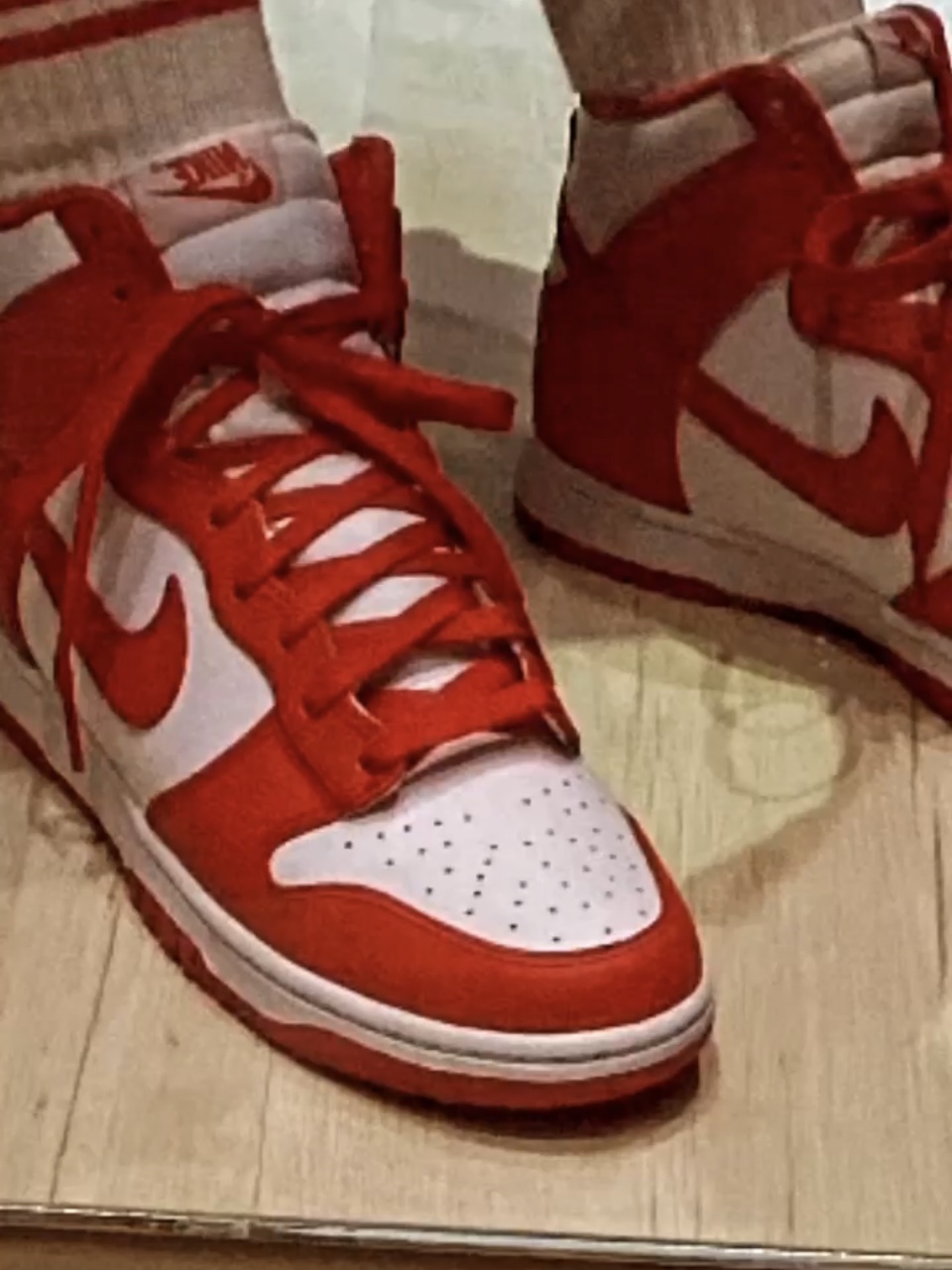 Nike Dunk High Retro Championship White and Red 착용 스타일