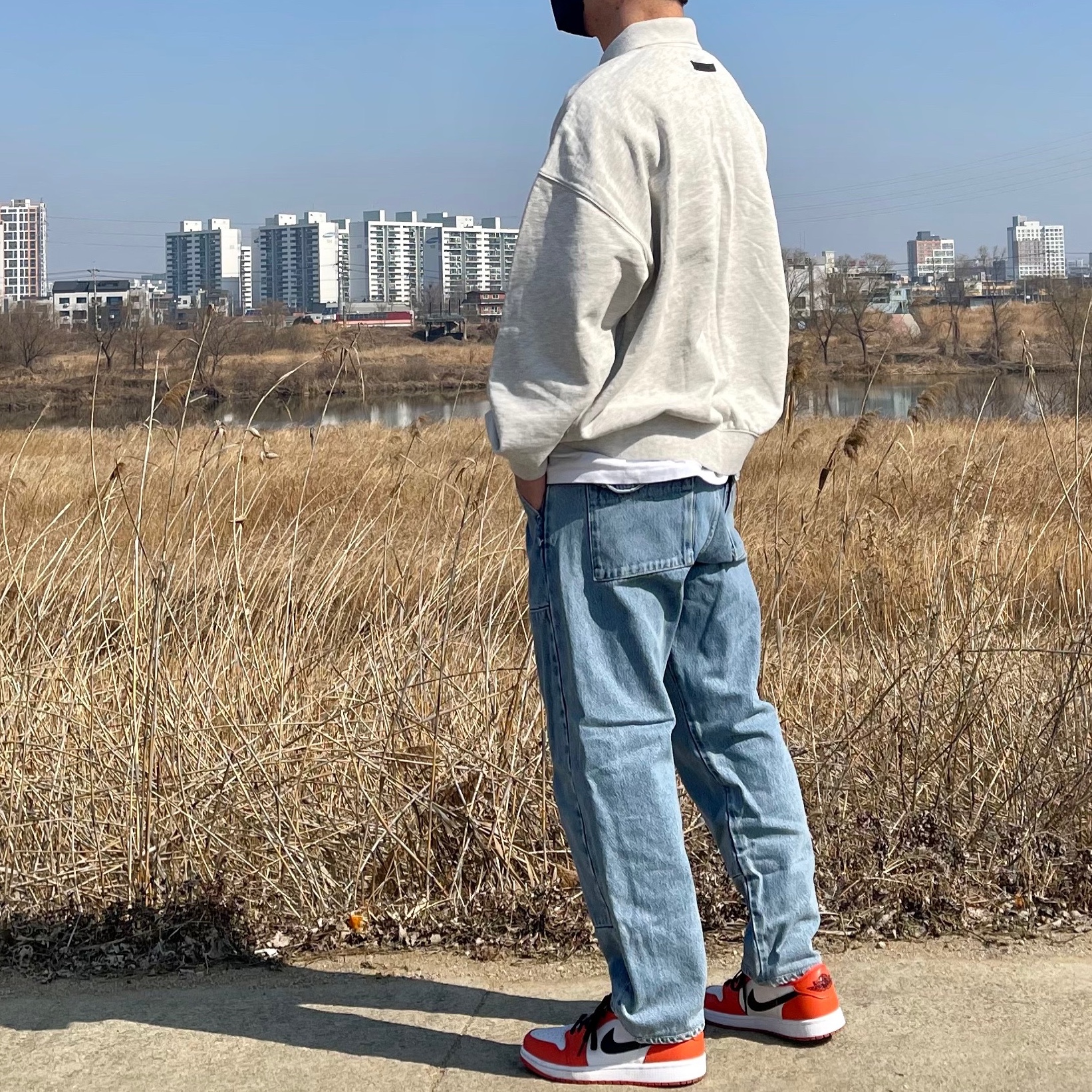 Essentials Long Sleeve French Terry Polo Oatmeal - 21SS, Jordan 1 Low OG Starfish 착용 스타일 - 2