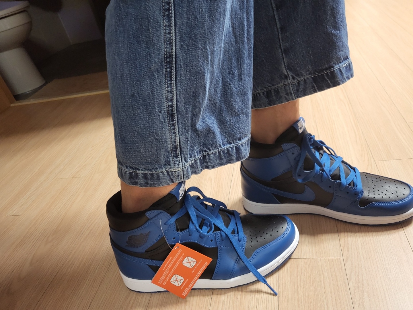 Jordan 1 Retro High OG Dark Marina Blue 착용 스타일