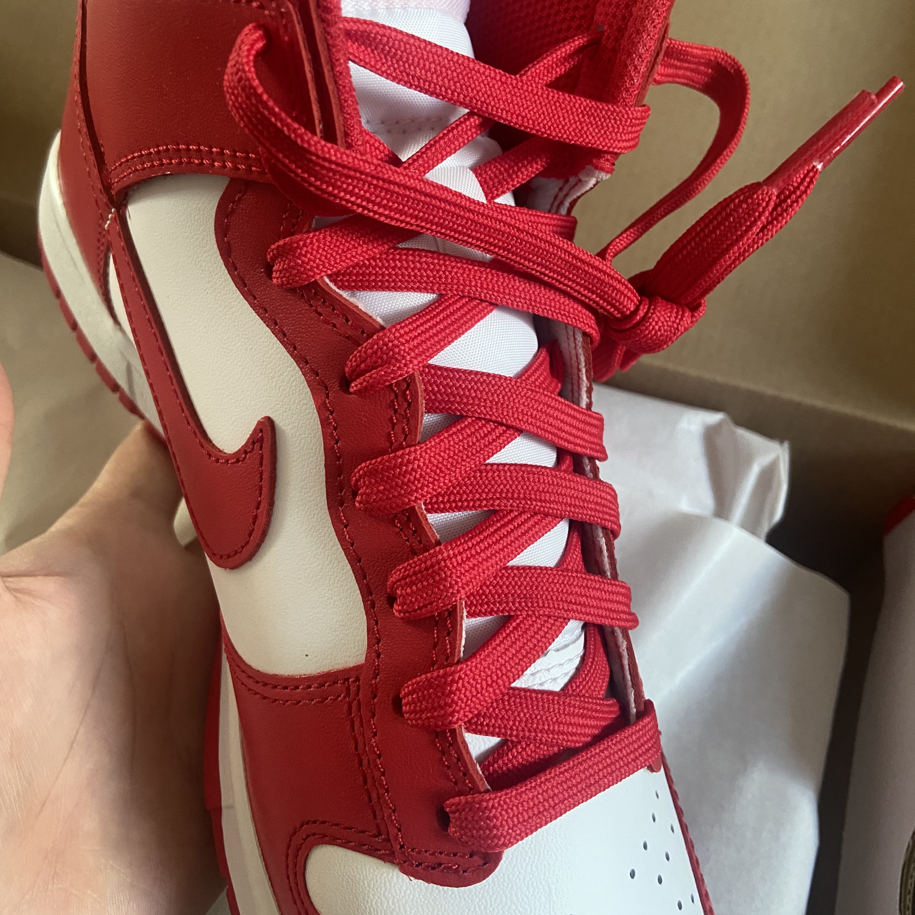 Nike Dunk High Retro Championship White and Red 착용 스타일 - 1