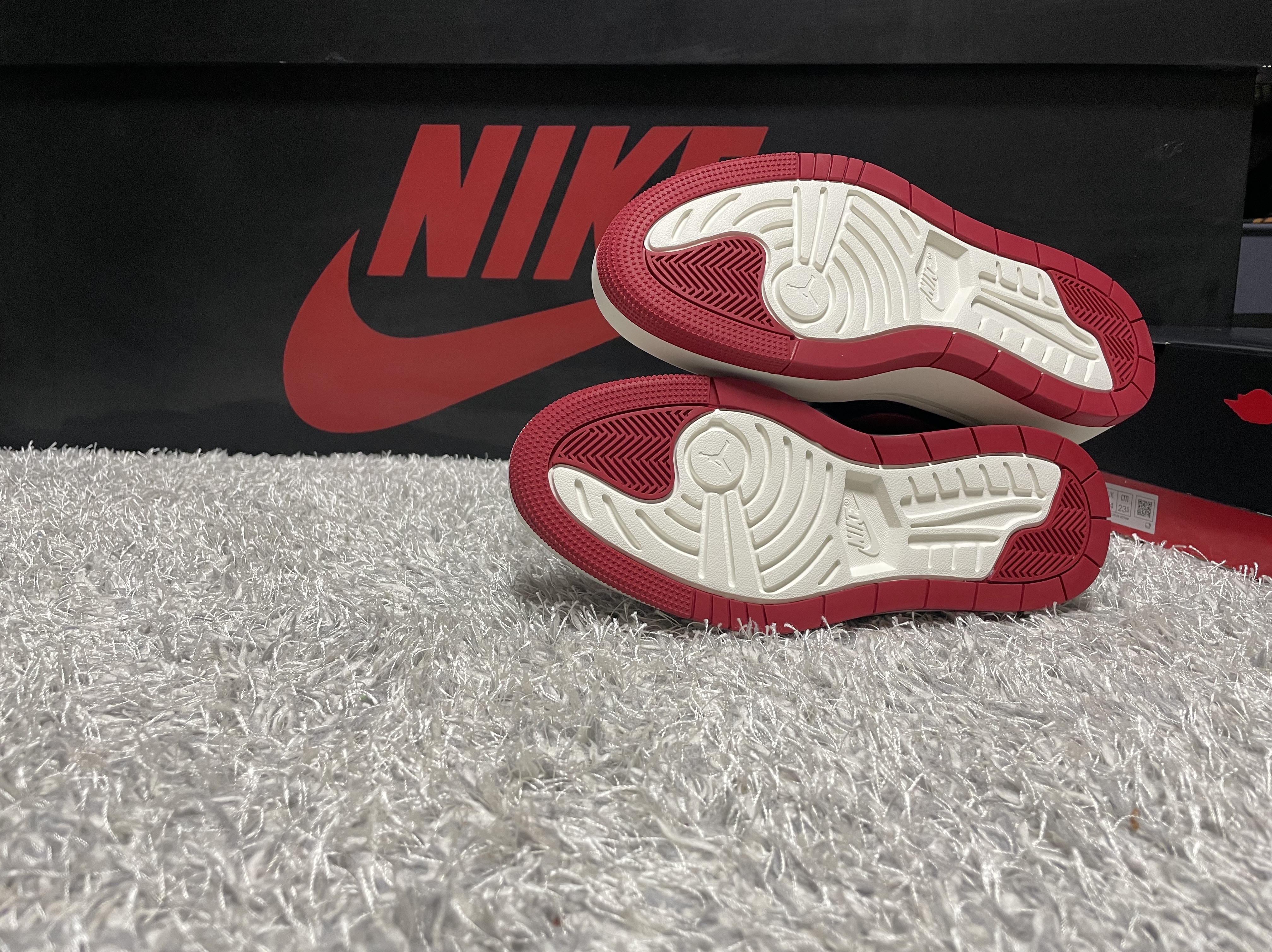 (W) Jordan 1 Elevate Low SE Bred 착용 스타일 - 4