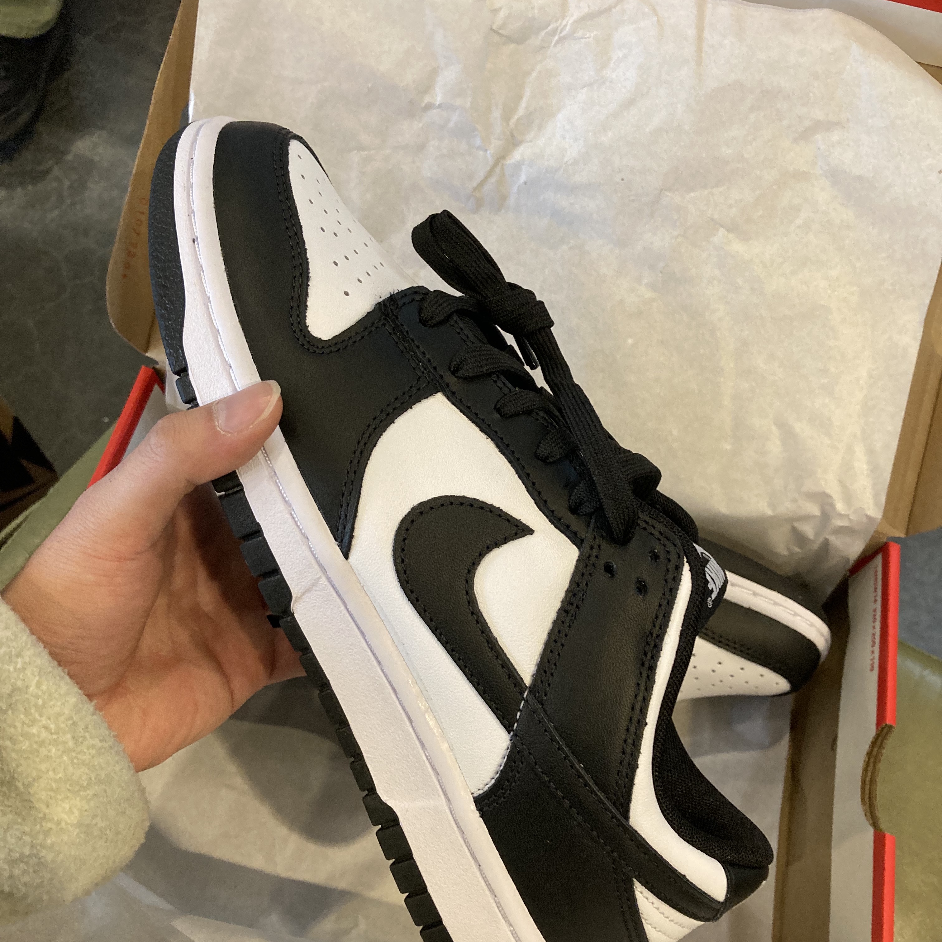 Nike Dunk Low Retro Black, (W) Nike Daybreak Vast Grey 착용 스타일 - 2
