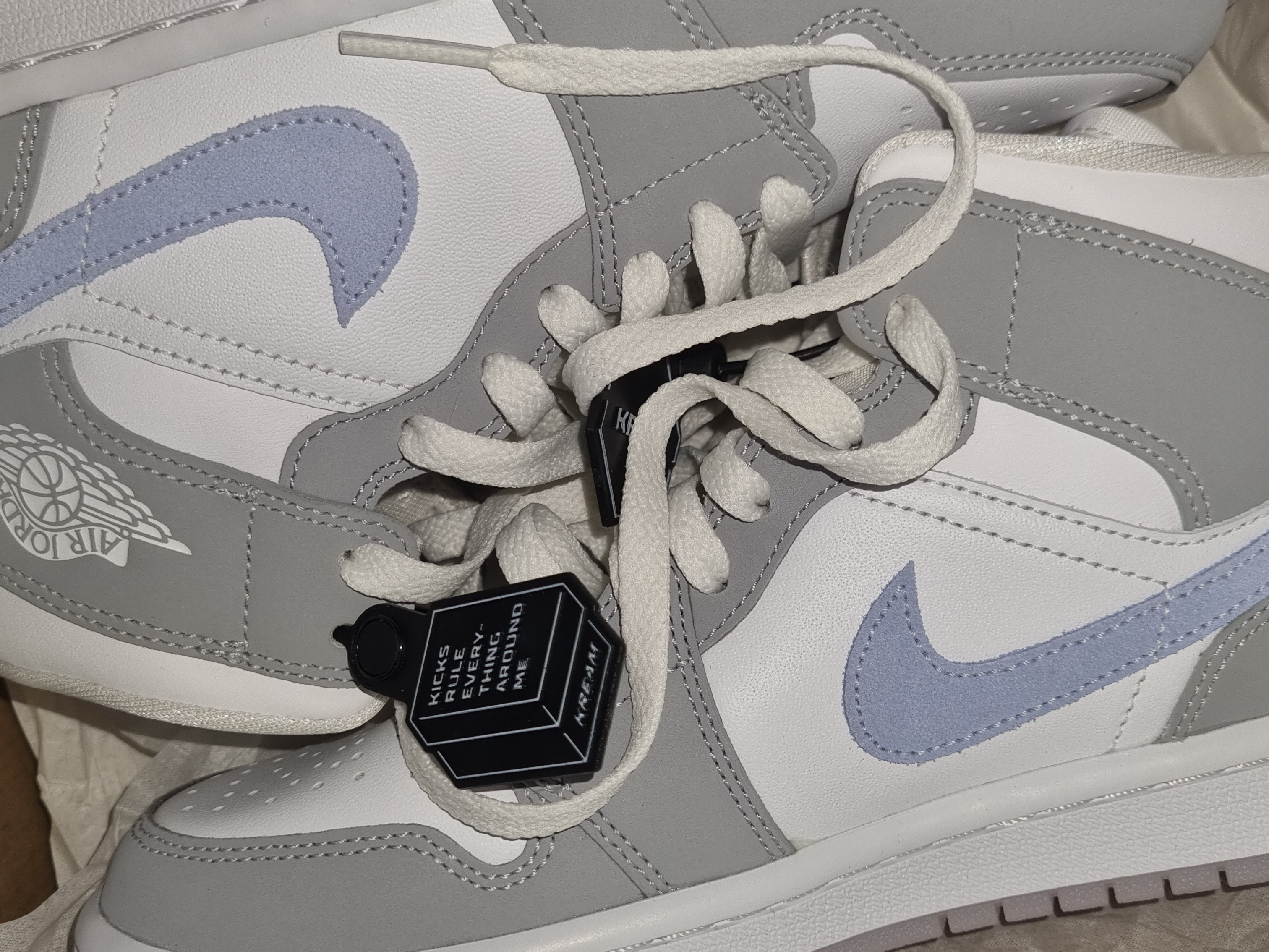 (W) Jordan 1 Mid Wolf Grey 착용 스타일 - 2