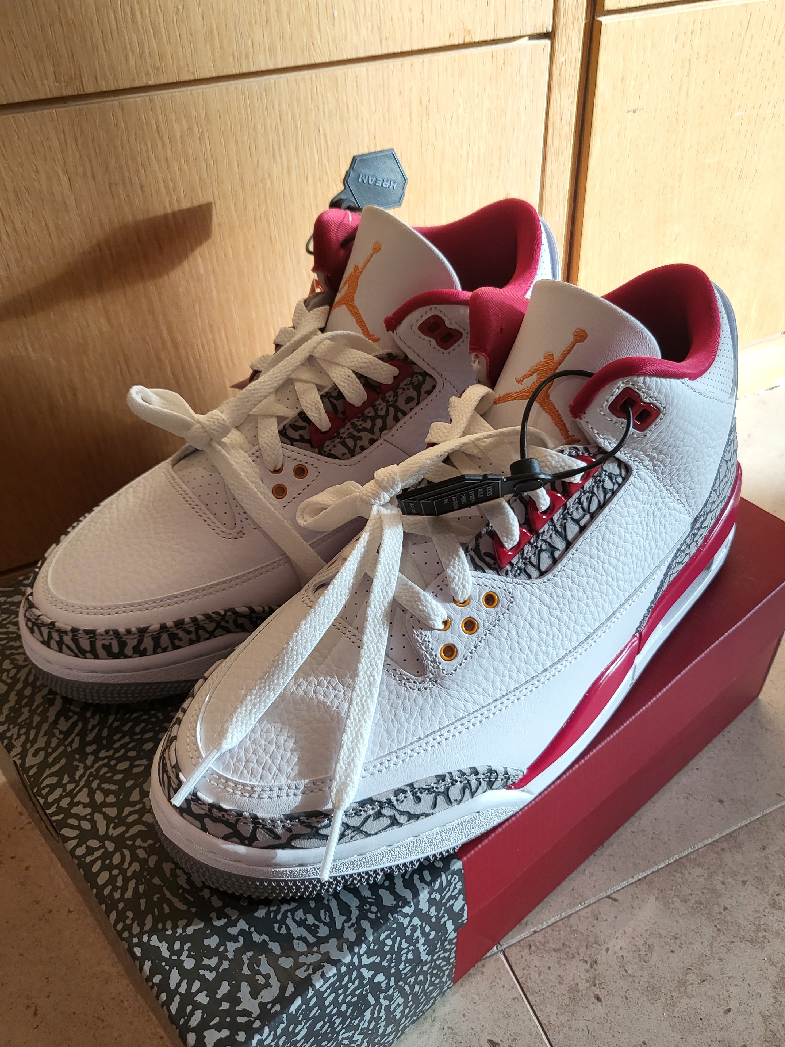 Jordan 3 Retro Cardinal Red 착용 스타일
