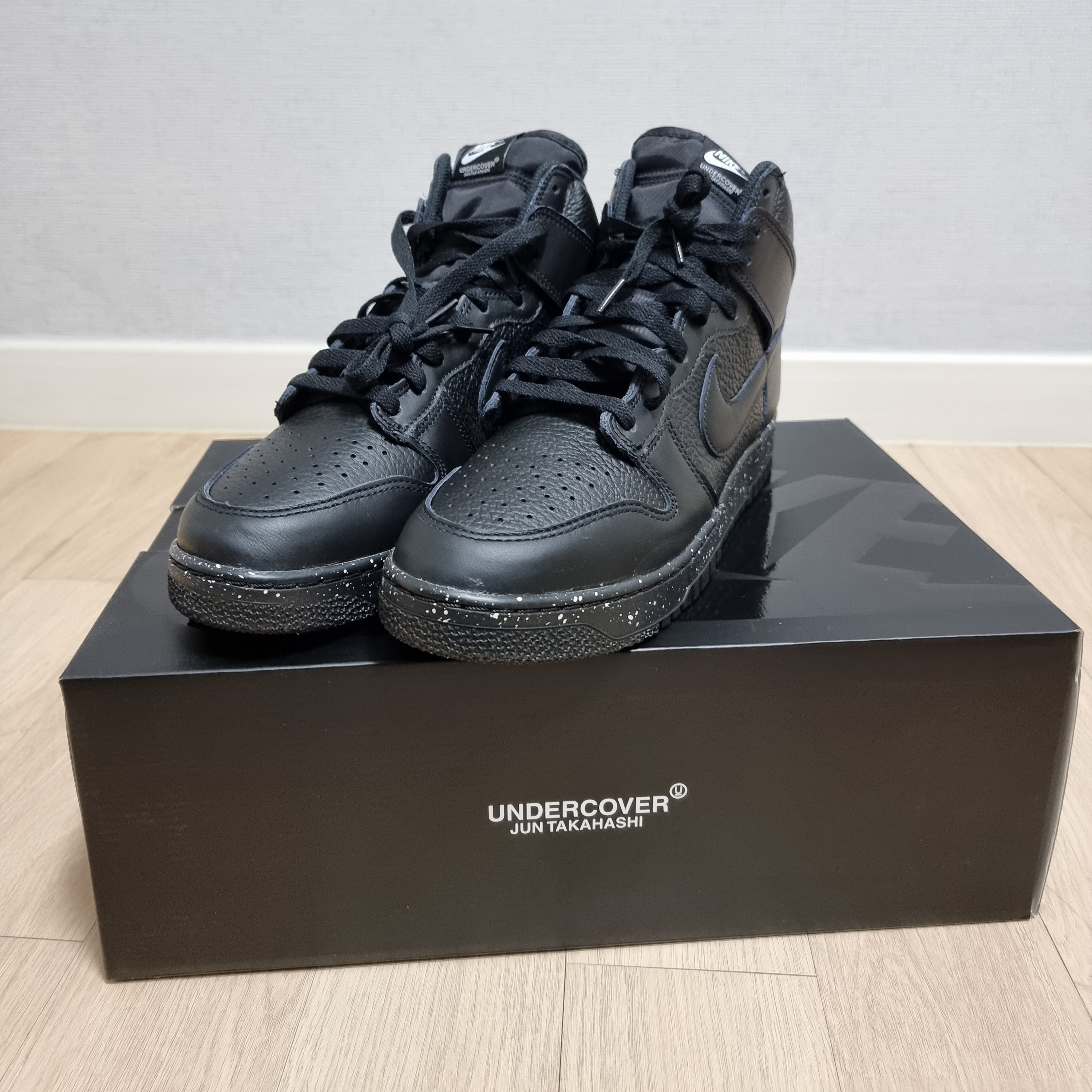 Nike x Undercover Dunk High 1985 Black 착용 스타일 - 2