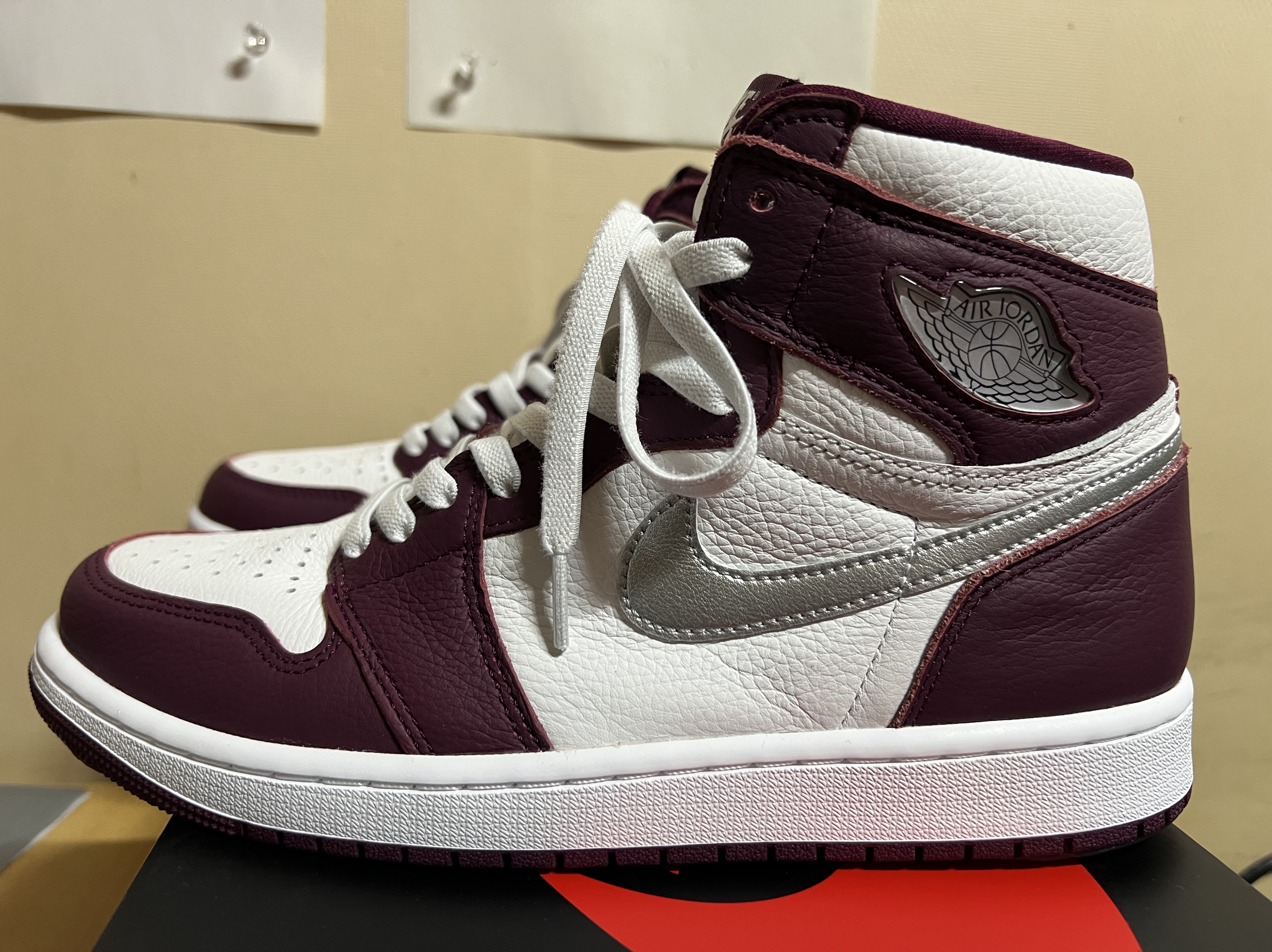 Jordan 1 Retro High OG Bordeaux 착용 스타일