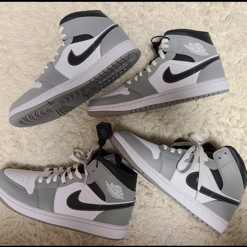 Jordan 1 Mid Light Smoke Grey Anthracite 착용 스타일