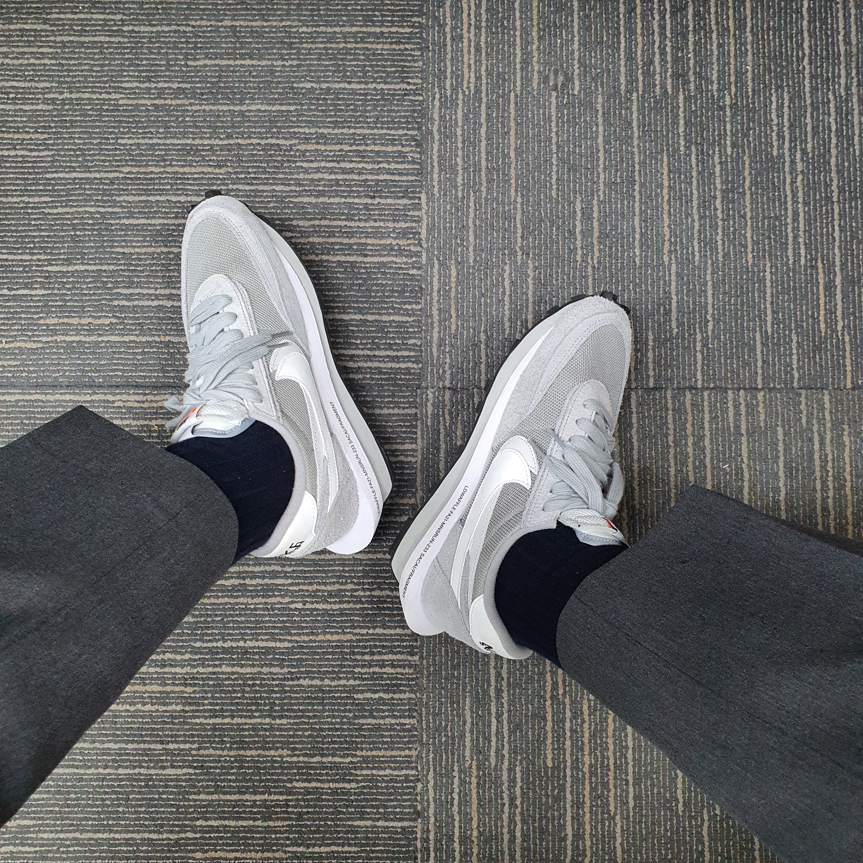 Nike x Sacai x Fragment LDWaffle Light Smoke Grey 착용 스타일