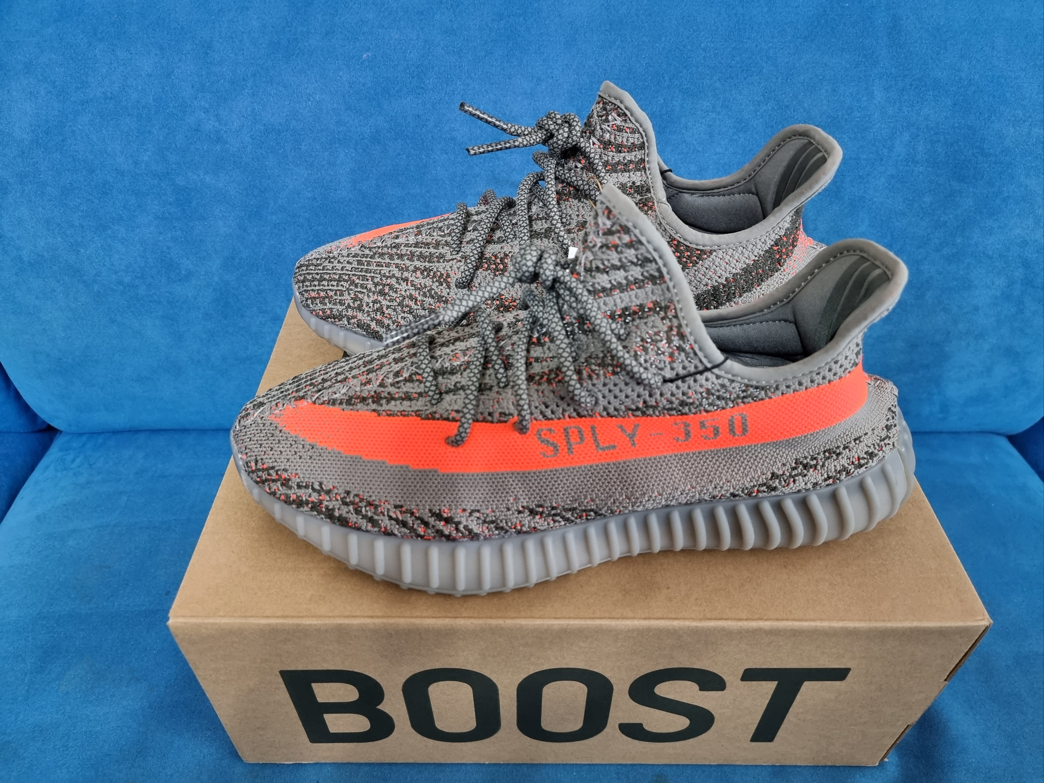 Adidas Yeezy Boost 350 V2 Beluga - Reflective 착용 스타일 - 1