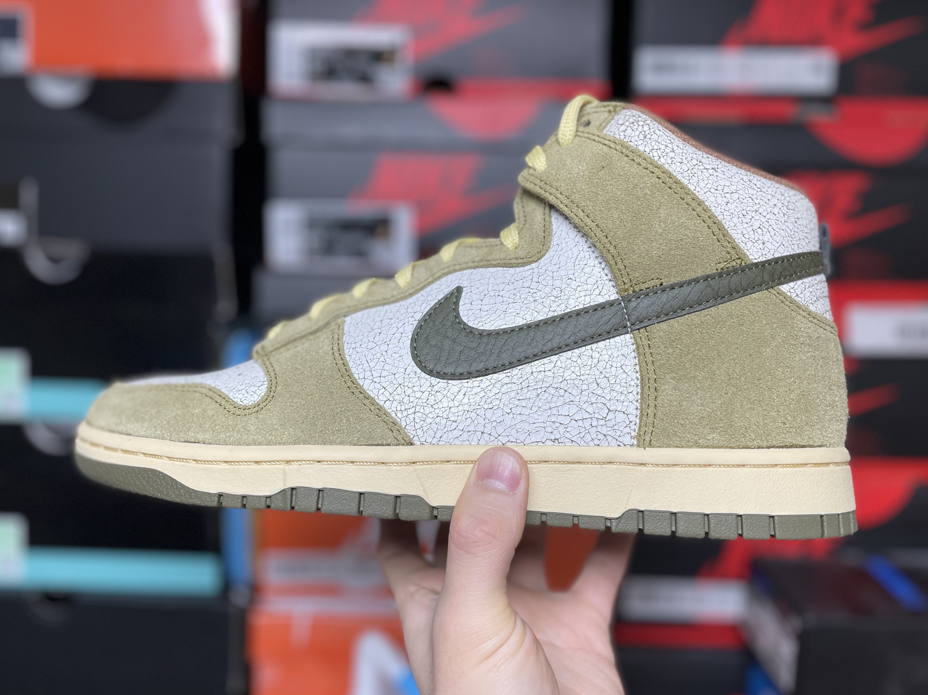 Nike Dunk High Re-Raw Coriander 착용 스타일