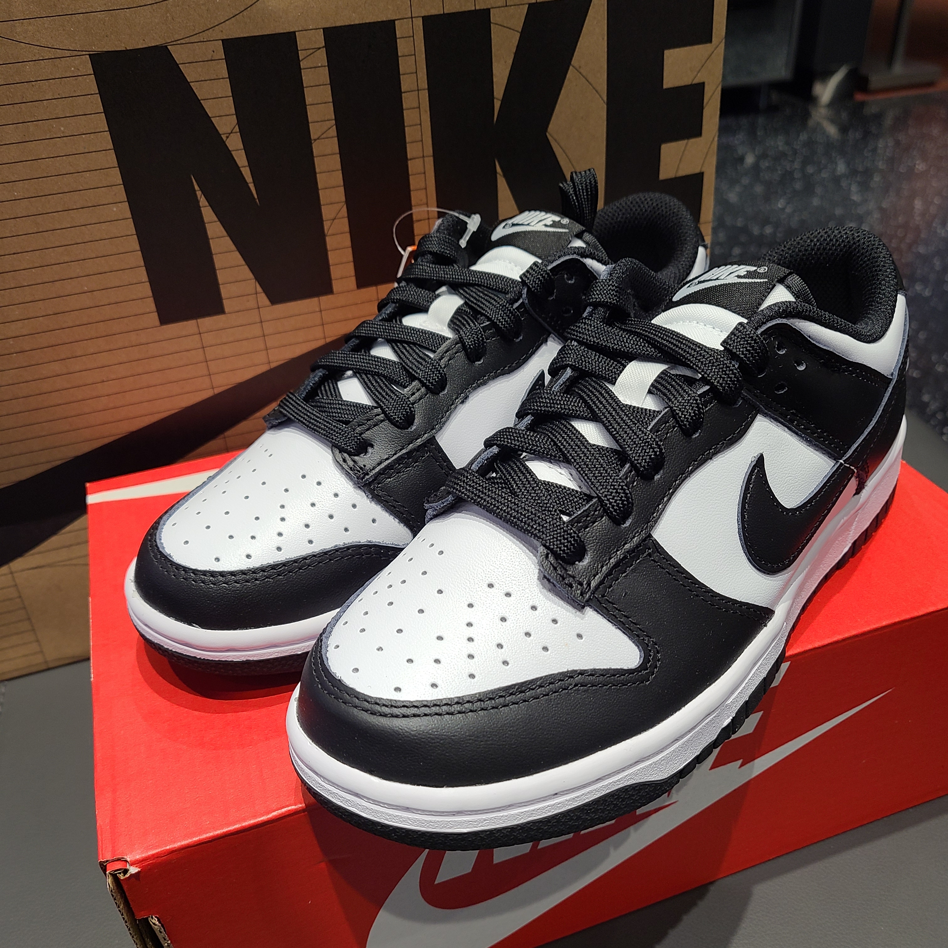 (W) Nike Dunk Low Black 착용 스타일