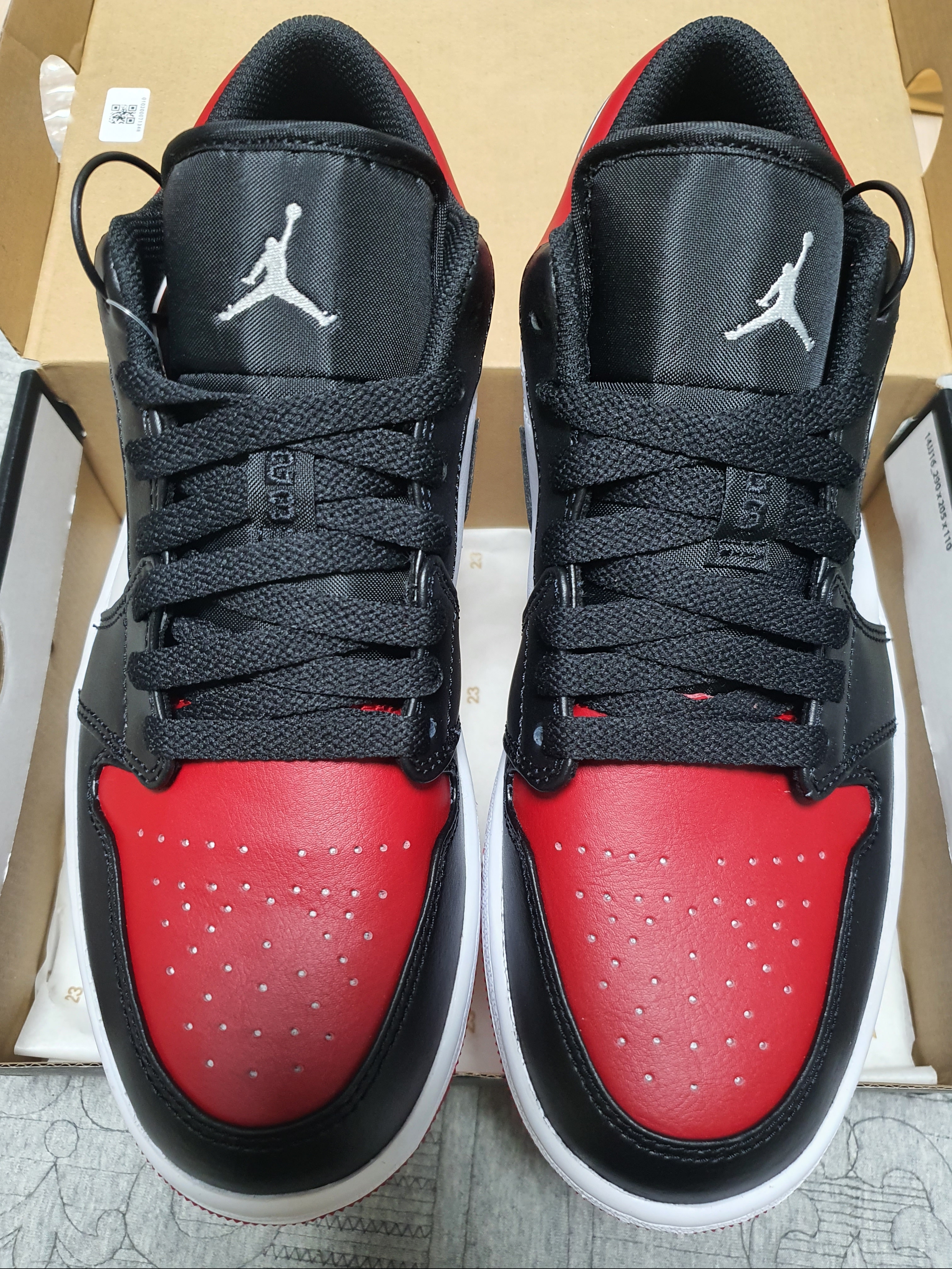 Jordan 3 Retro Cardinal Red, Jordan 1 Low SE Diamond 착용 스타일 - 5