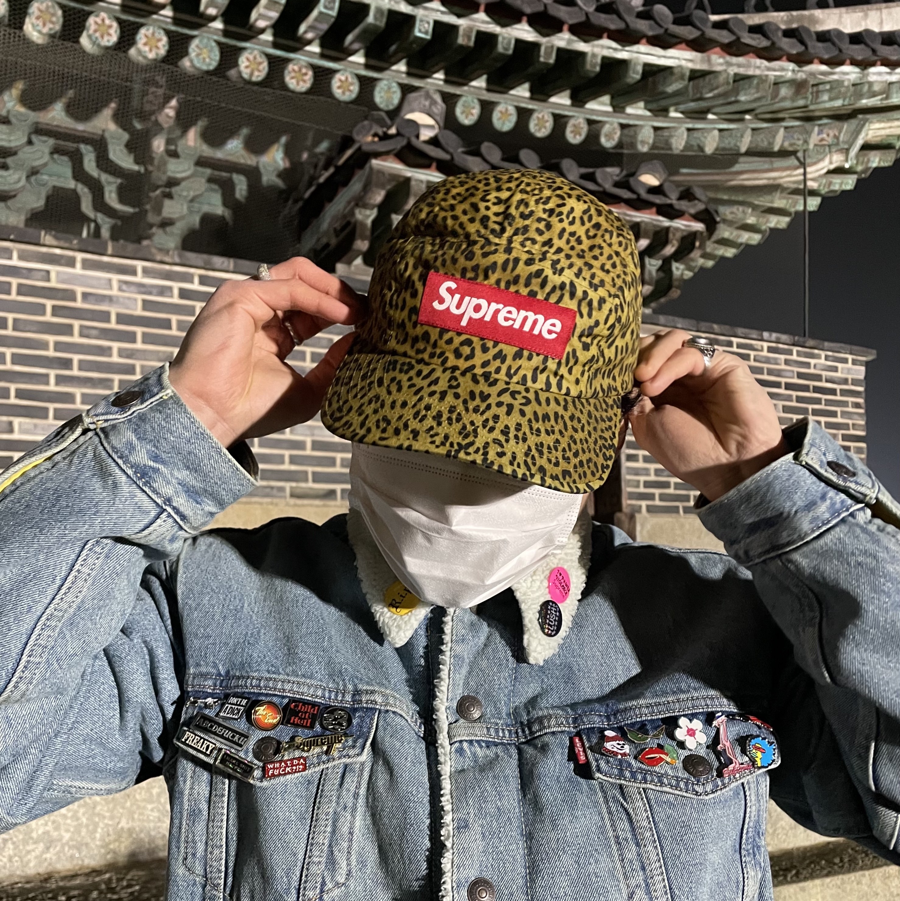 Supreme x Barbour Waxed Cotton Camp Cap Leopard - 20SS 착용 스타일 - 2