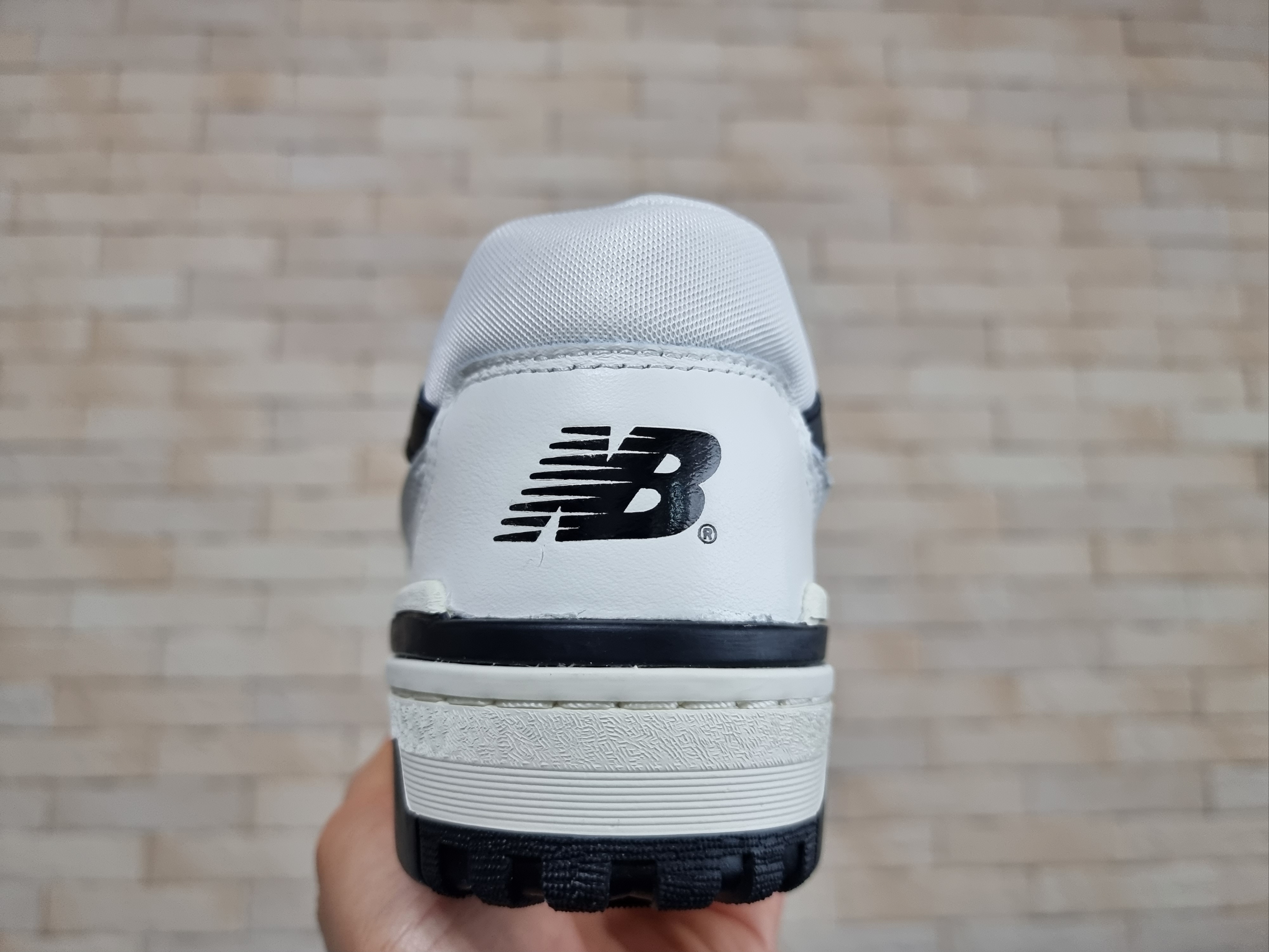 New Balance 550 White Grey - 2E Wide 착용 스타일 - 5