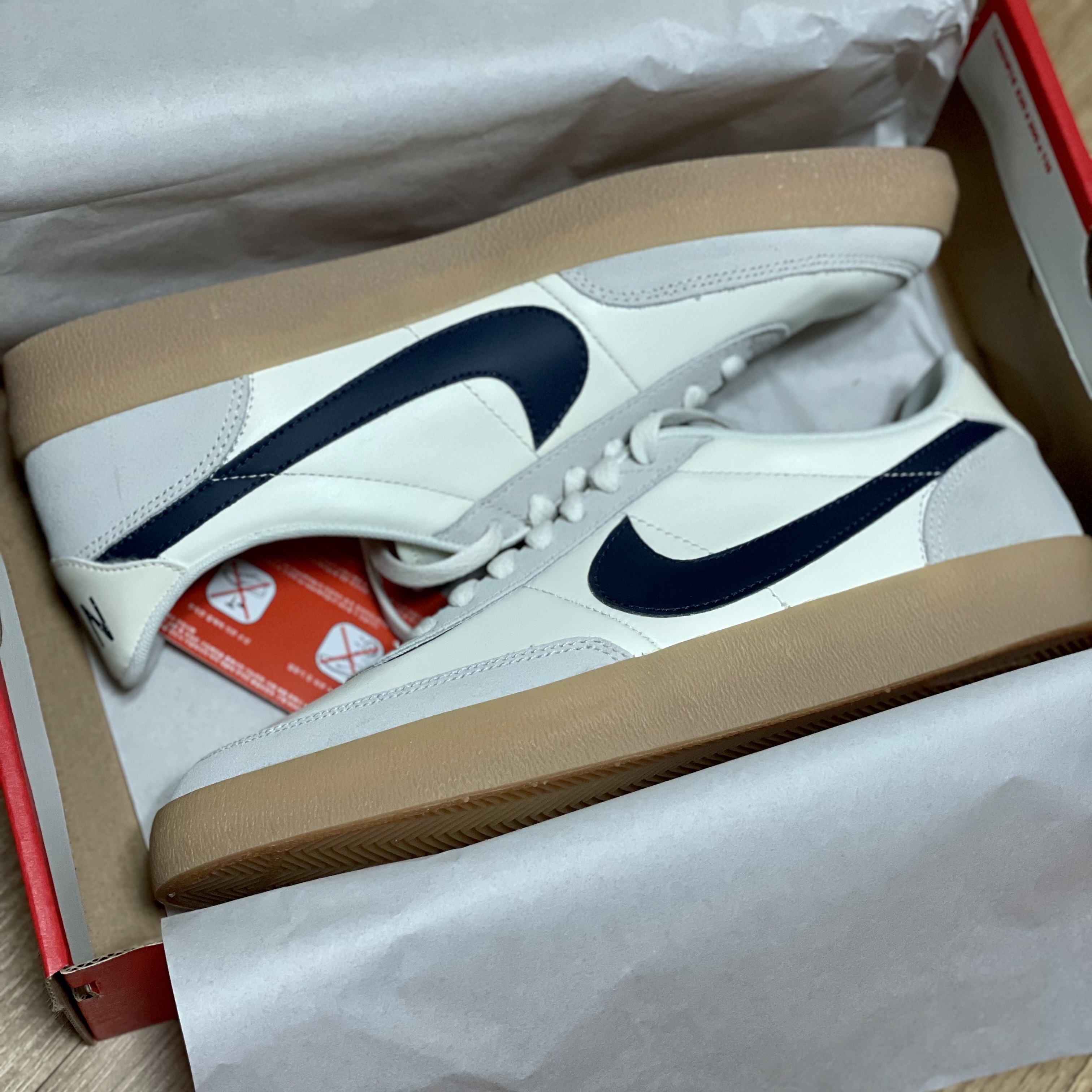 Nike x J.Crew Killshot 2 Sail Midnight Navy 착용 스타일 - 1