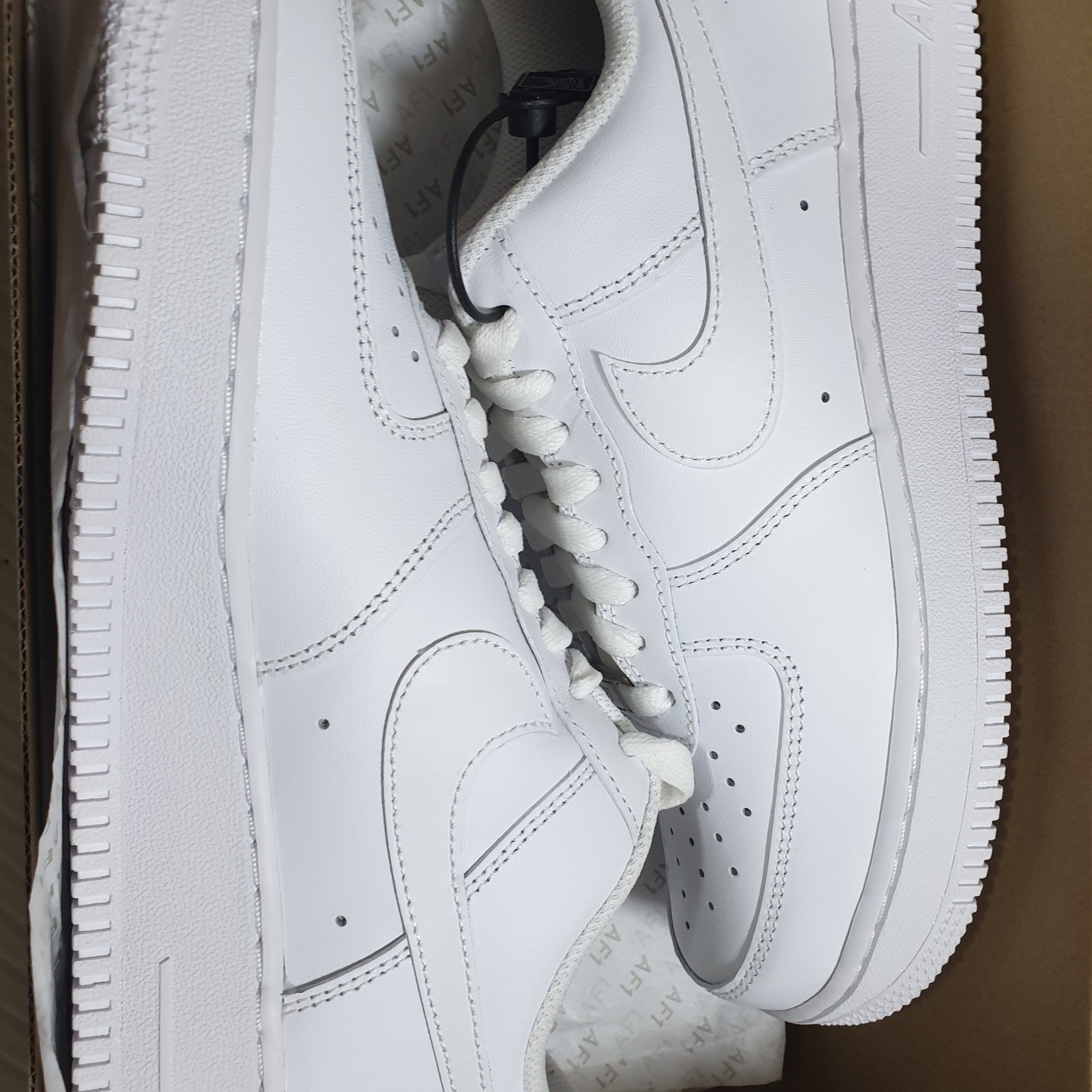 Nike Air Force 1 '07 Low White 착용 스타일