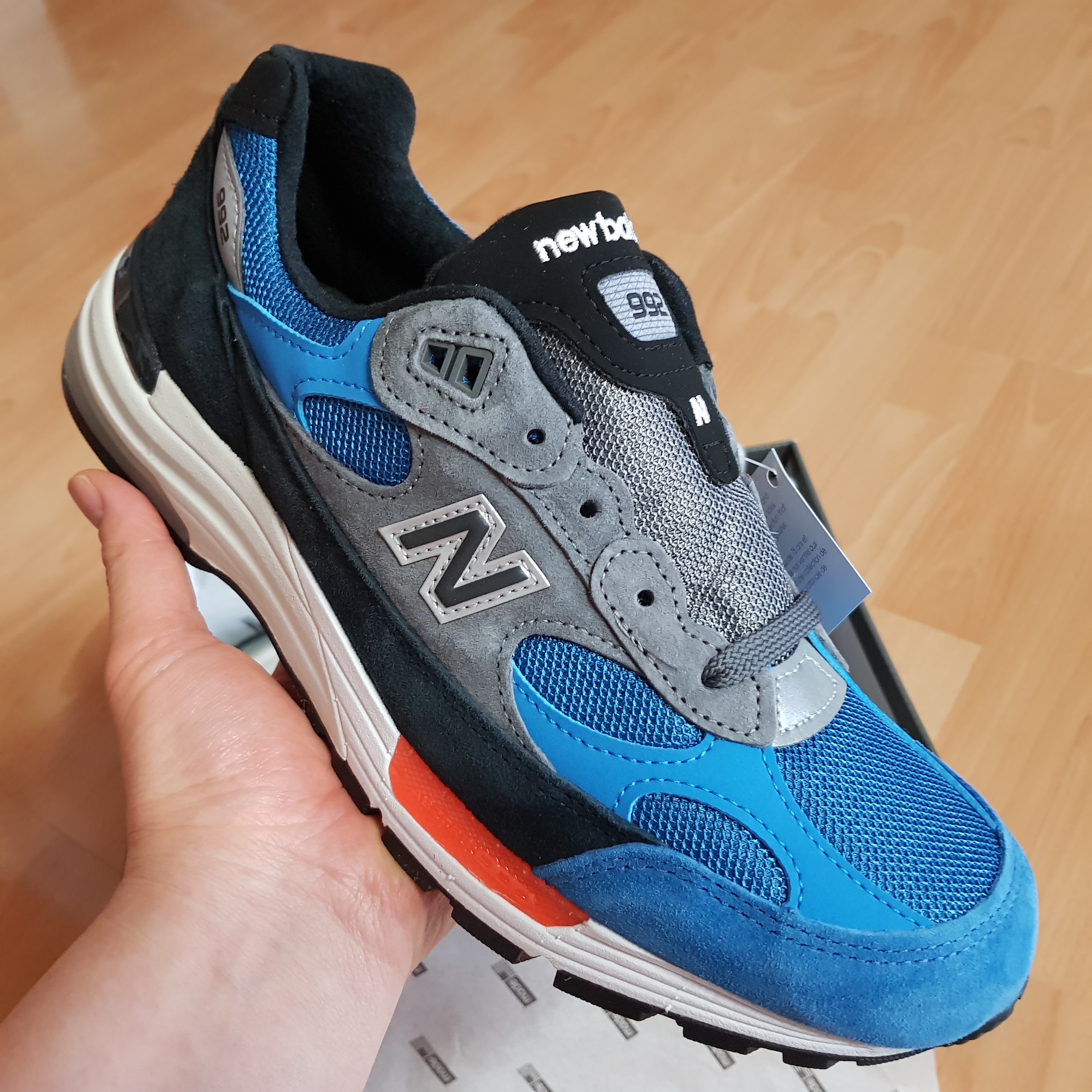 New Balance 992 Made in USA Blue Grey 착용 스타일