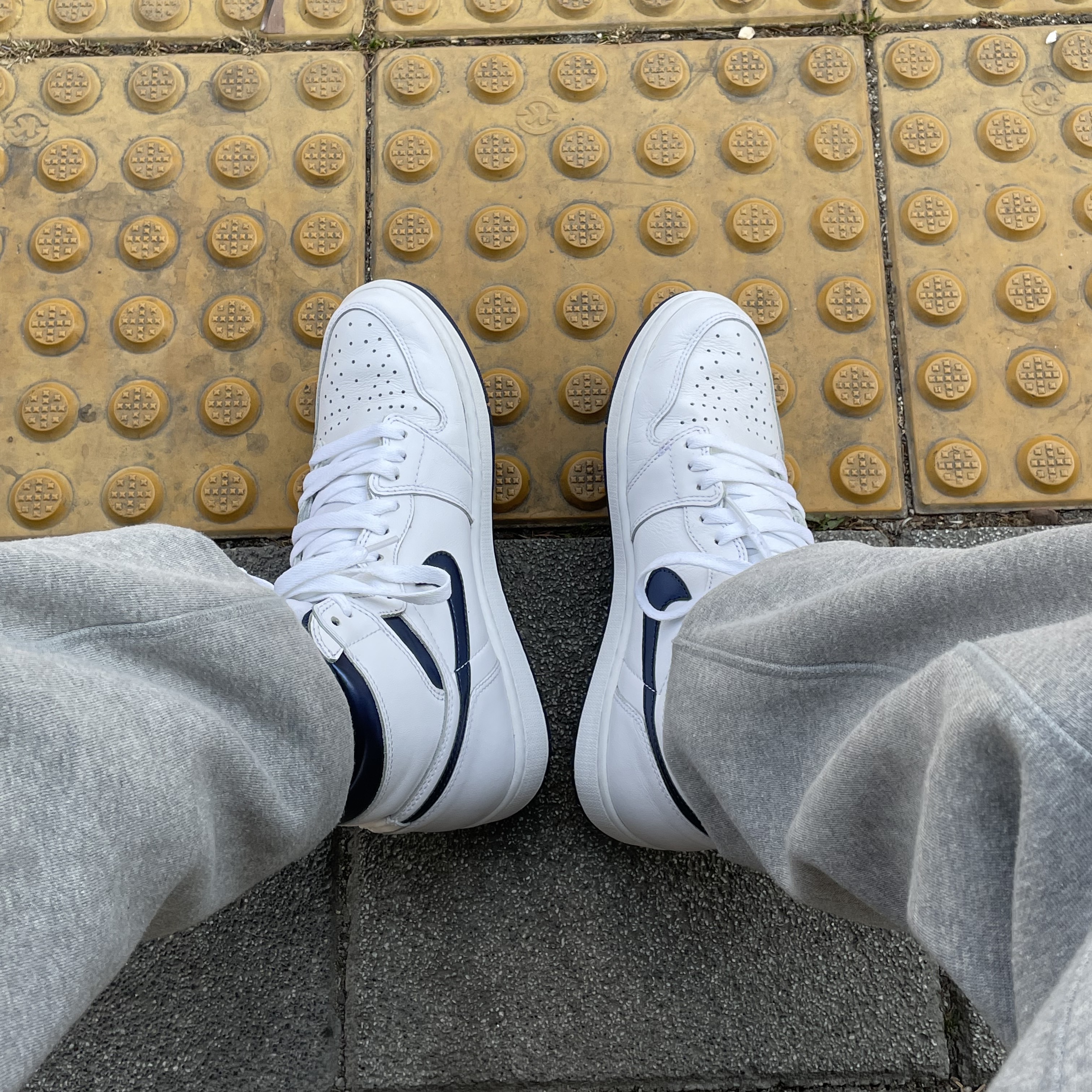 Jordan 1 Retro Metallic Navy 2016 착용 스타일