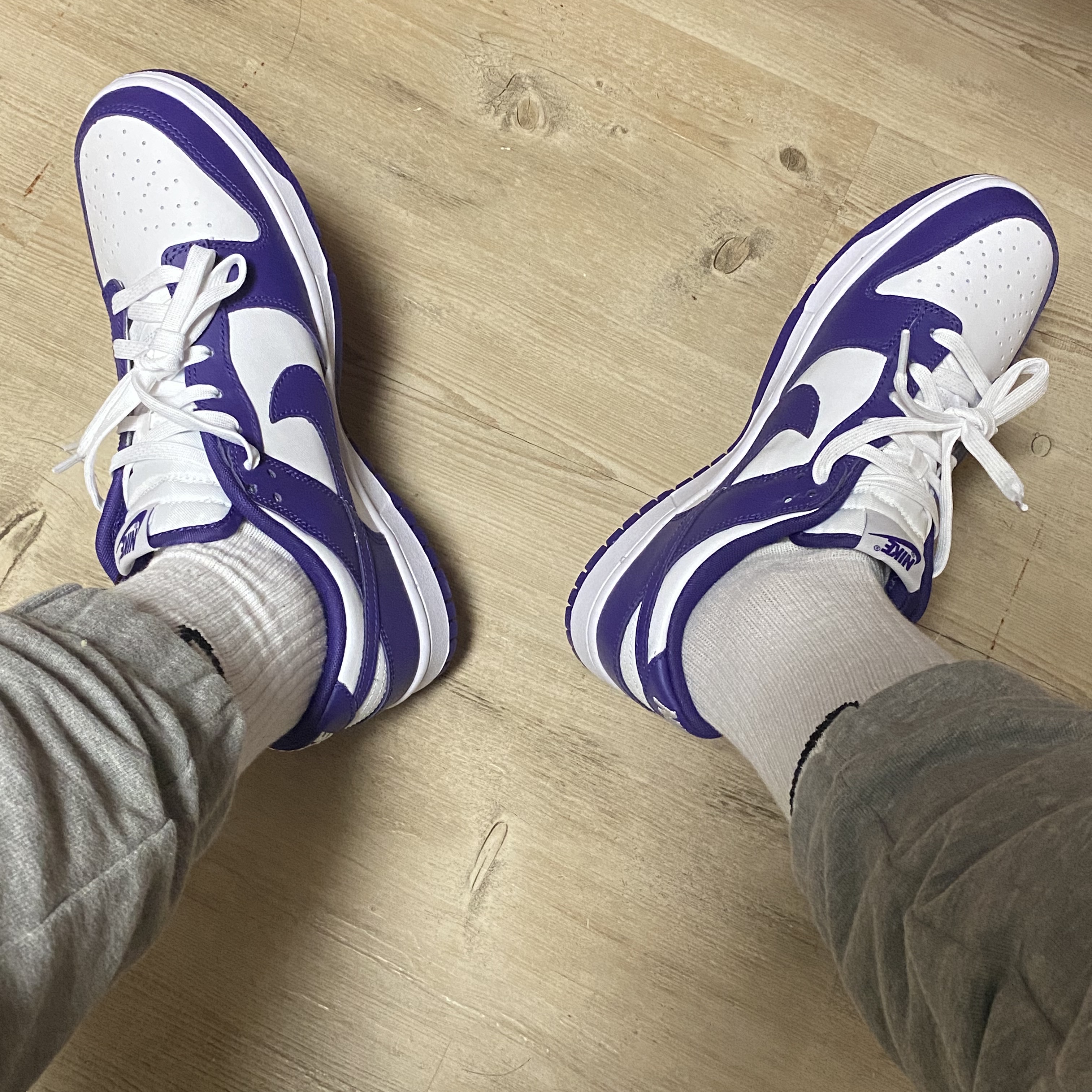 Nike Dunk Low Retro Championship Court Purple 착용 스타일