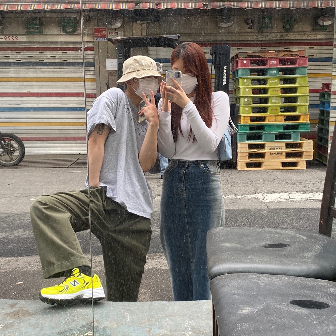 New Balance 530 Yellow 착용 스타일