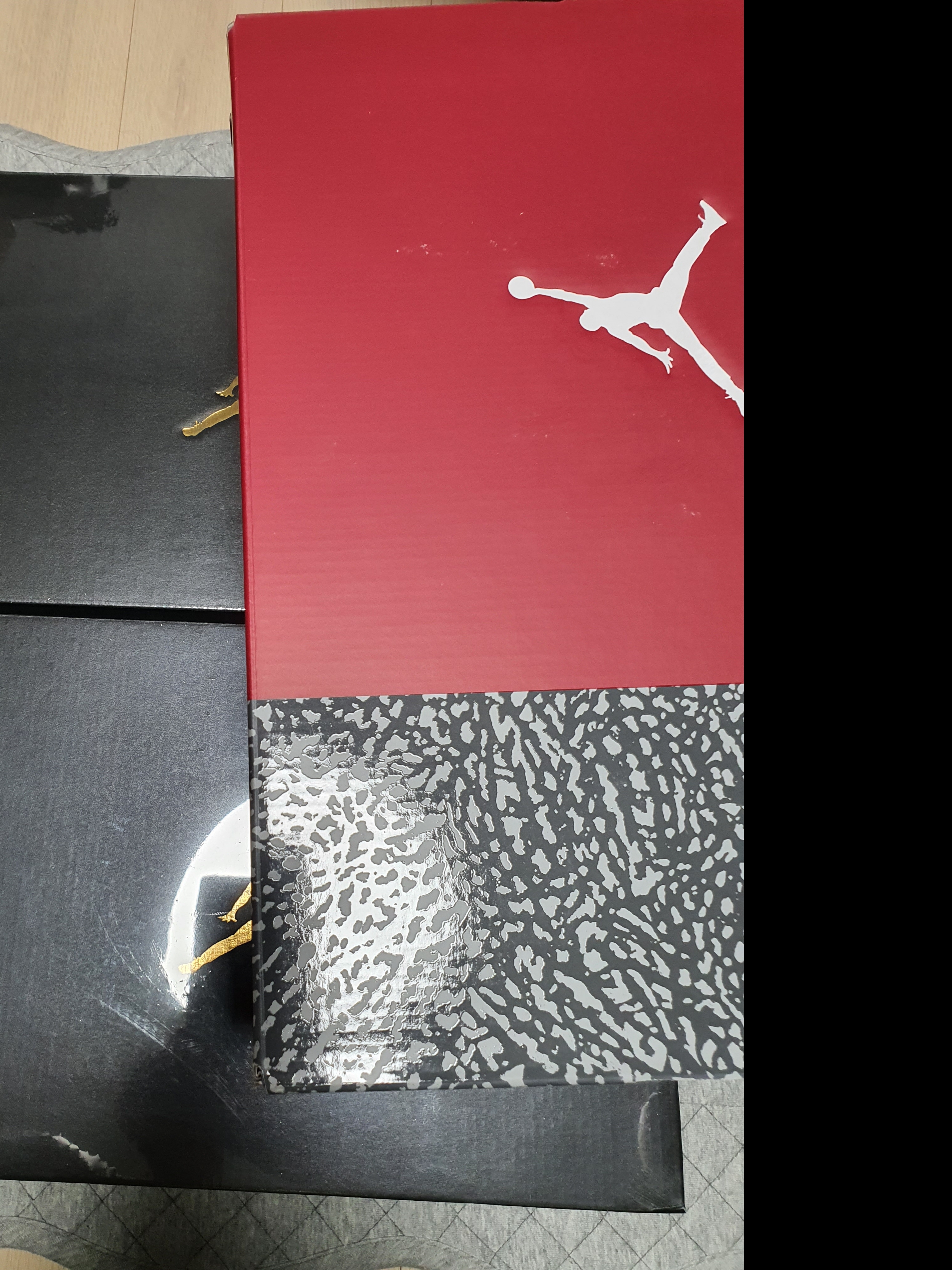 Jordan 3 Retro Cardinal Red, Jordan 1 Low SE Diamond 착용 스타일 - 2