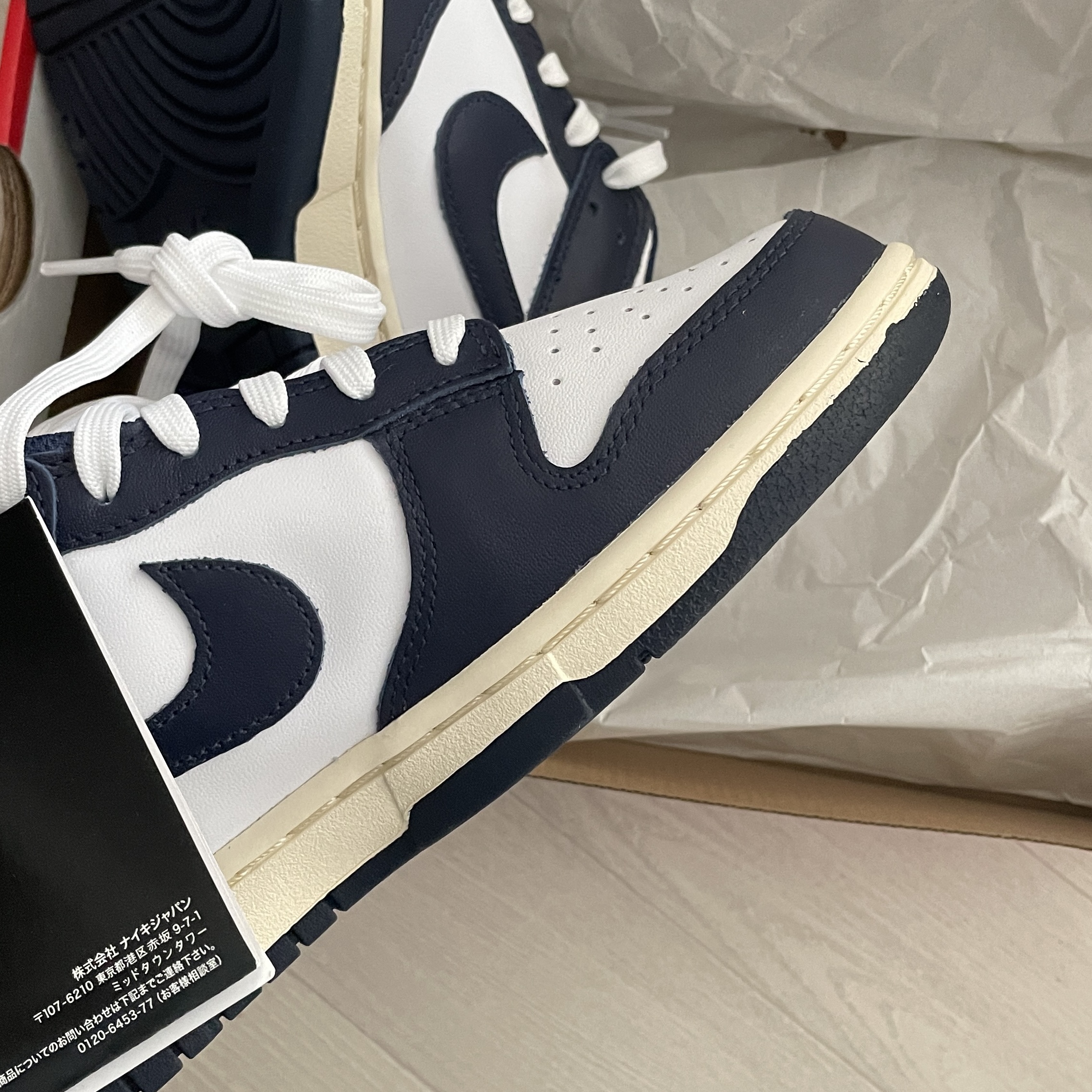 (W) Nike Dunk Low Vintage Midnight Navy 착용 스타일 - 2